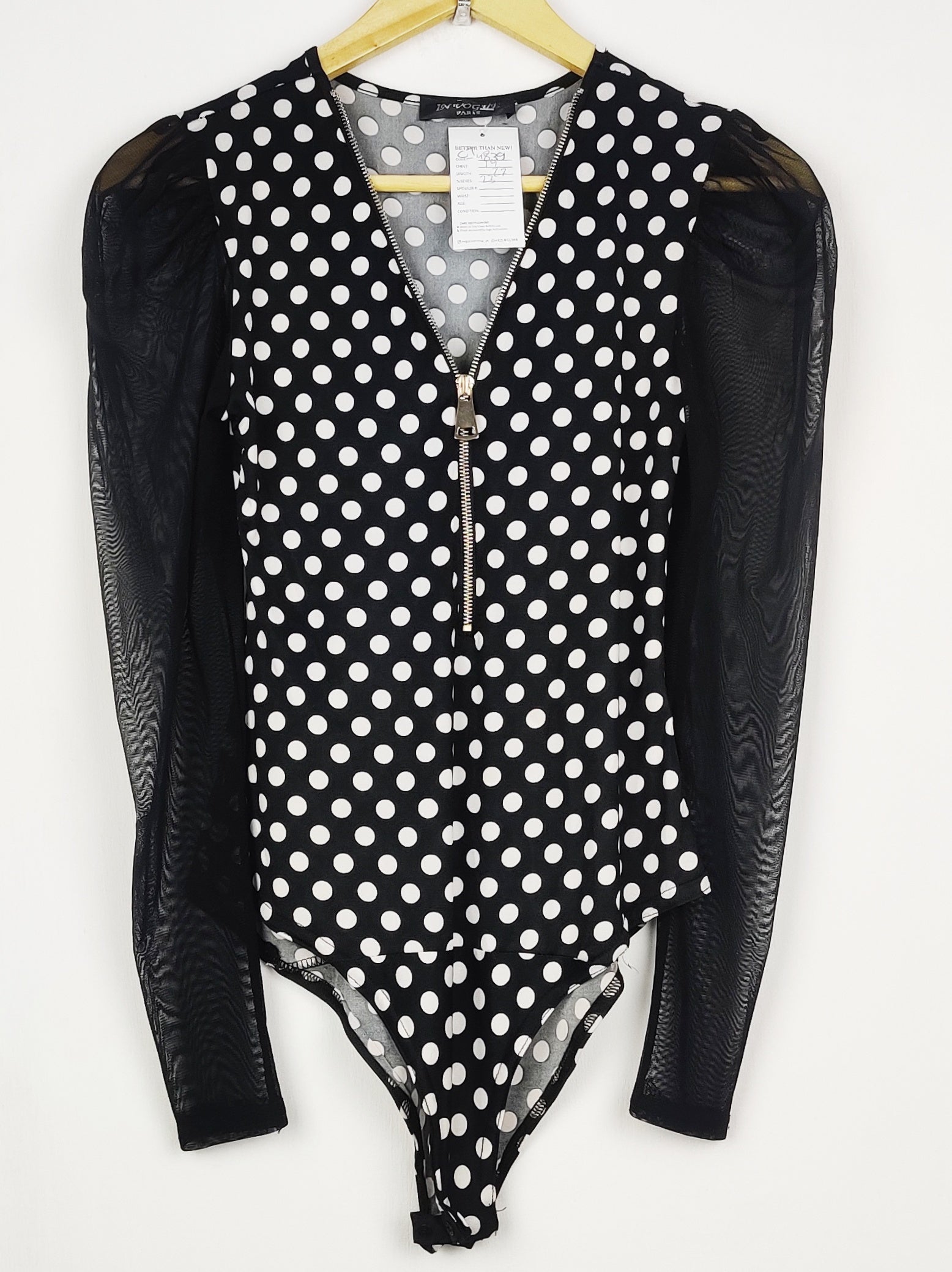 Buy online pre-used pre-loved 100% authentic & Original branded In Vogue (CT-4839) available in Pakistan. Top international brands avilable.