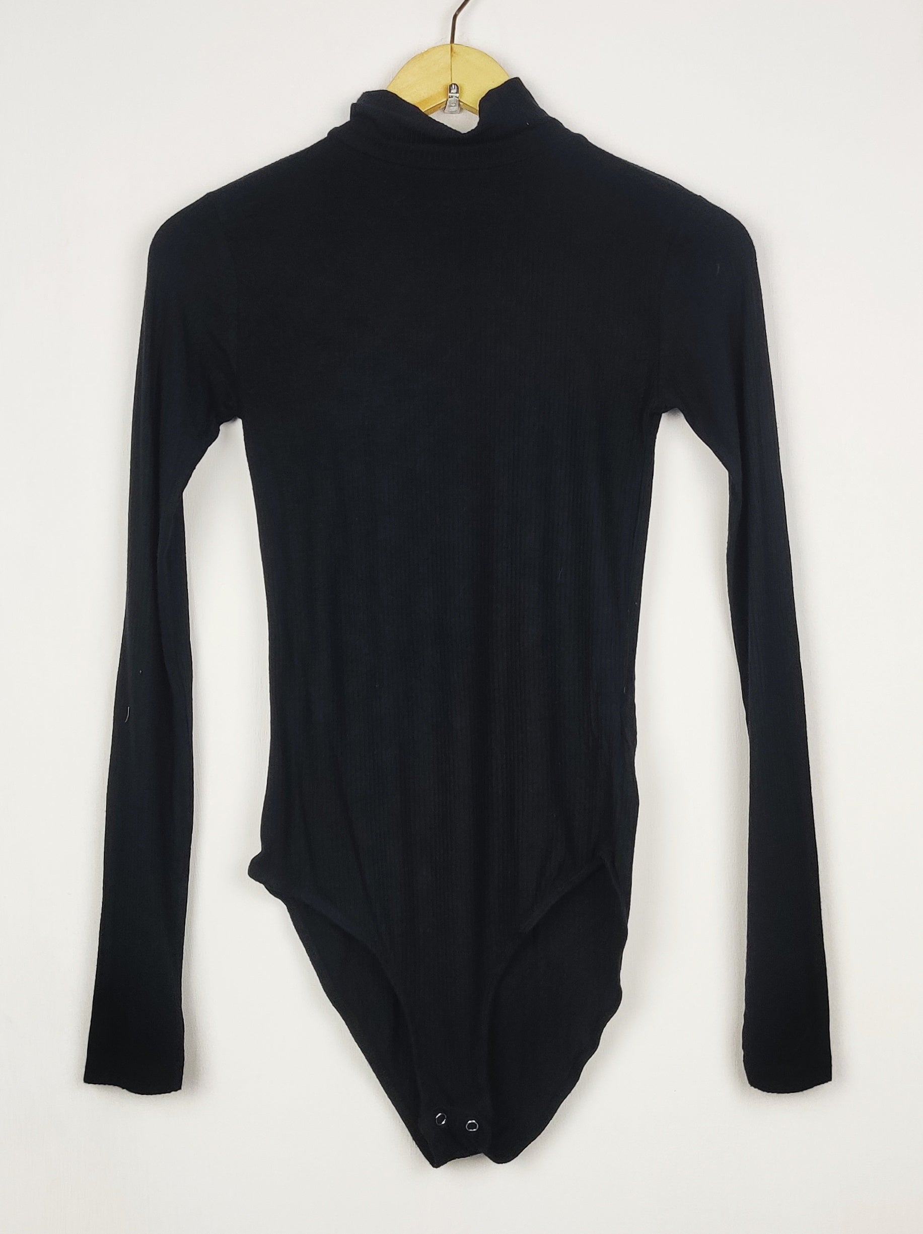 Buy online pre-used pre-loved 100% authentic & Original branded Topshop (CT-4854) available in Pakistan. Top international brands avilable.