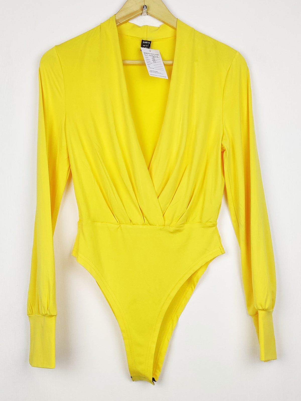 Buy online pre-used pre-loved 100% authentic & Original branded Shein (CT-4872) available in Pakistan. Top international brands avilable.