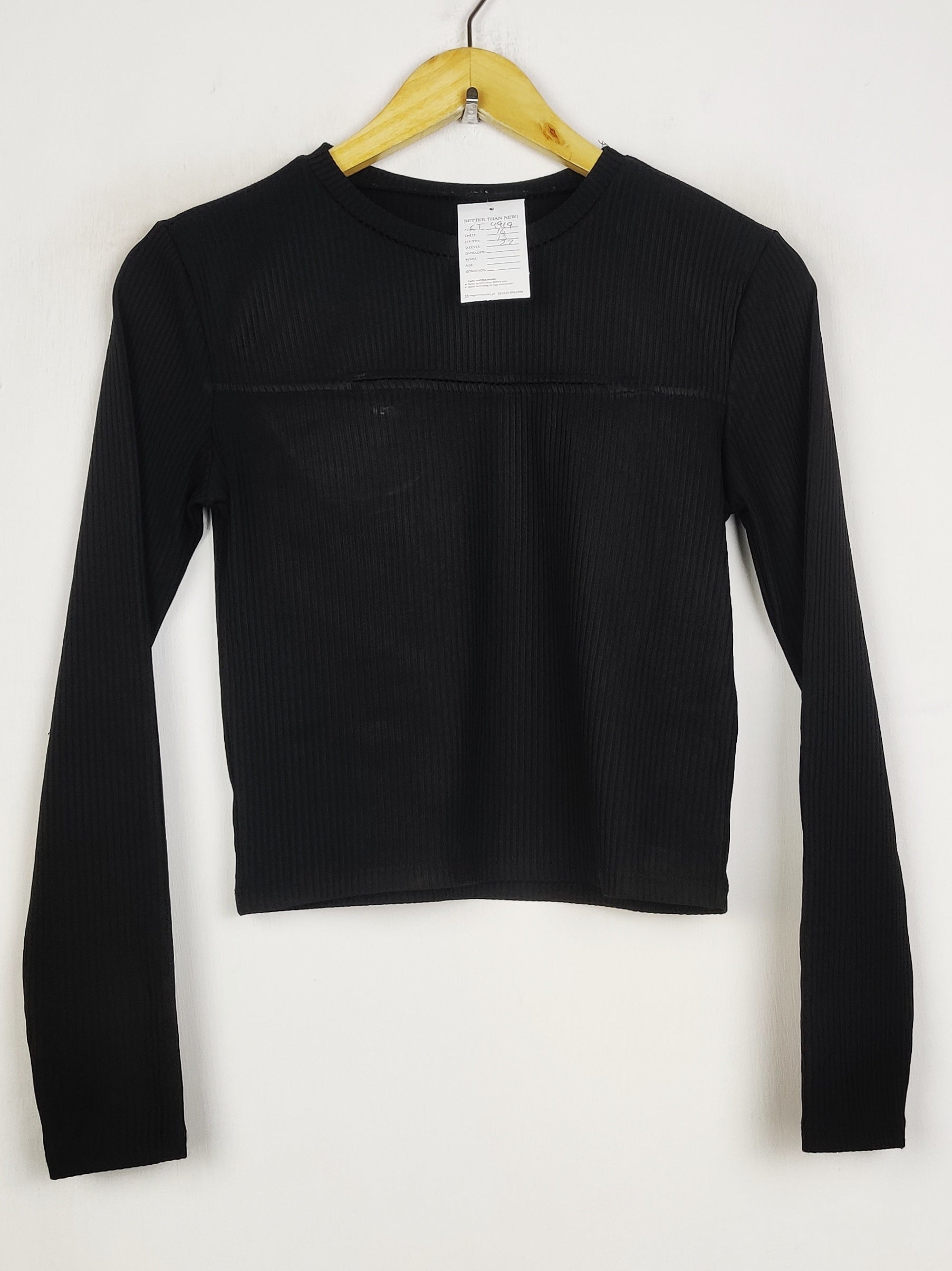 Buy online pre-used pre-loved 100% authentic & Original branded Unknown Brand (CT-4919) available in Pakistan. Top international brands avilable.