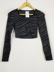 Buy online pre-used pre-loved 100% authentic & Original branded Primark (CT-4930) available in Pakistan. Top international brands avilable.