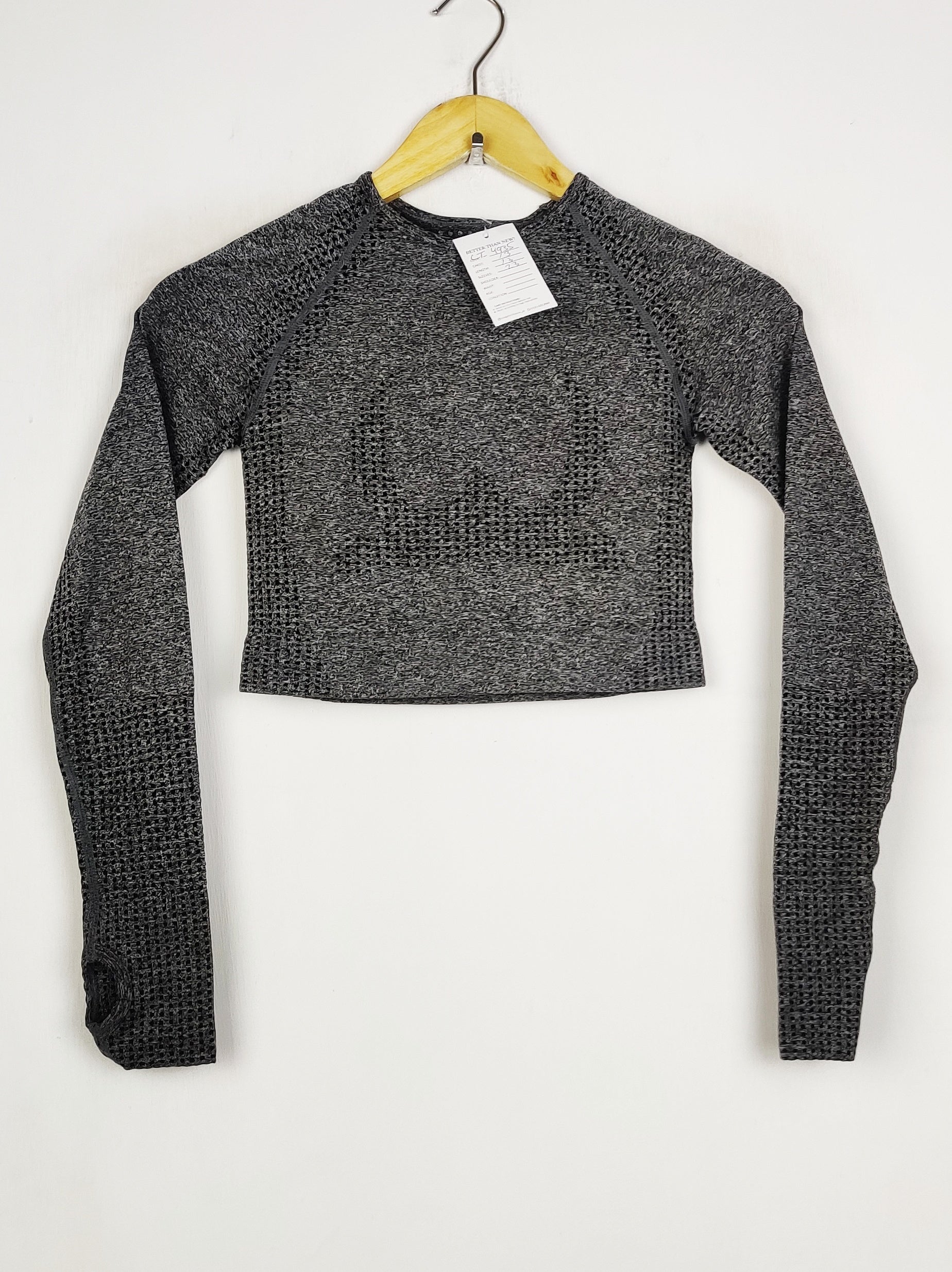 Buy online pre-used pre-loved 100% authentic & Original branded Unknown Brand (CT-4935) available in Pakistan. Top international brands avilable.