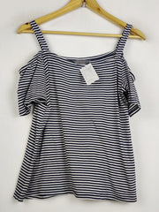 Buy online pre-used pre-loved 100% authentic & Original branded Dorothy Perkins (CT-4978) available in Pakistan. Top international brands avilable.