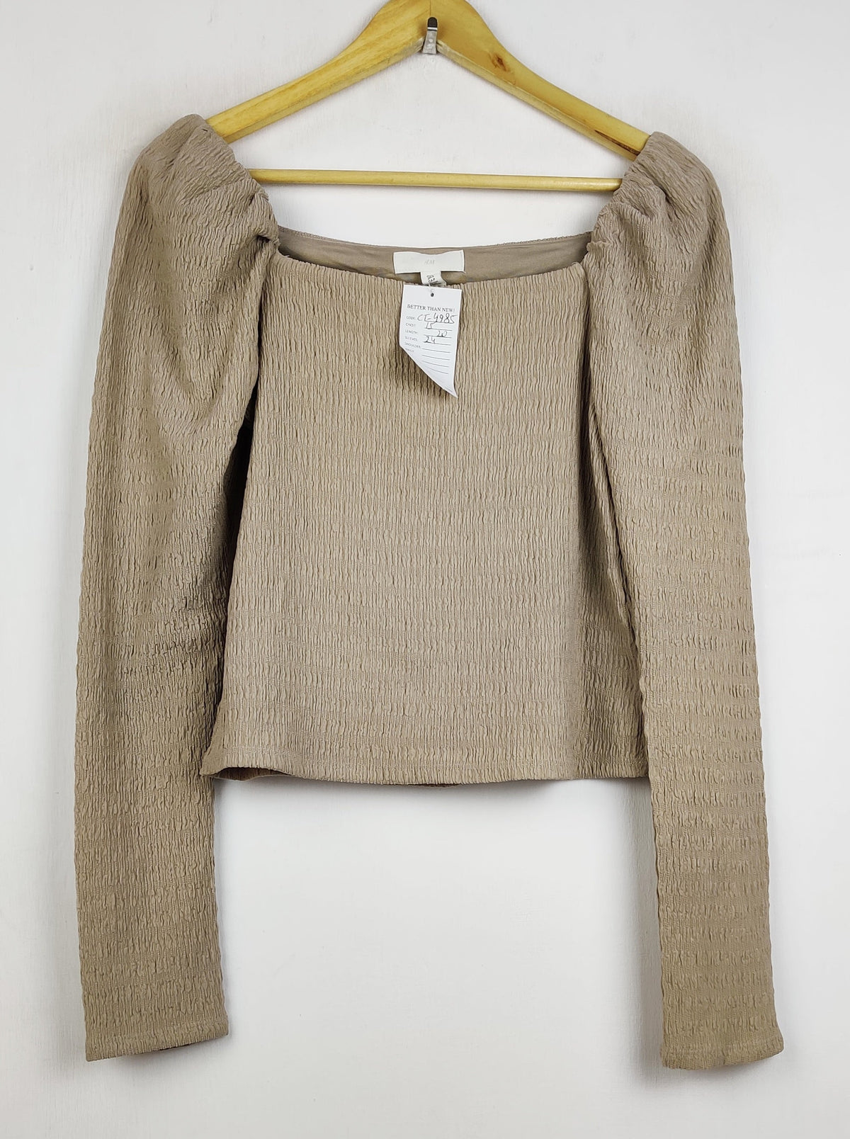 Buy online pre-used pre-loved 100% authentic & Original branded H&M (CT-4985) available in Pakistan. Top international brands avilable.