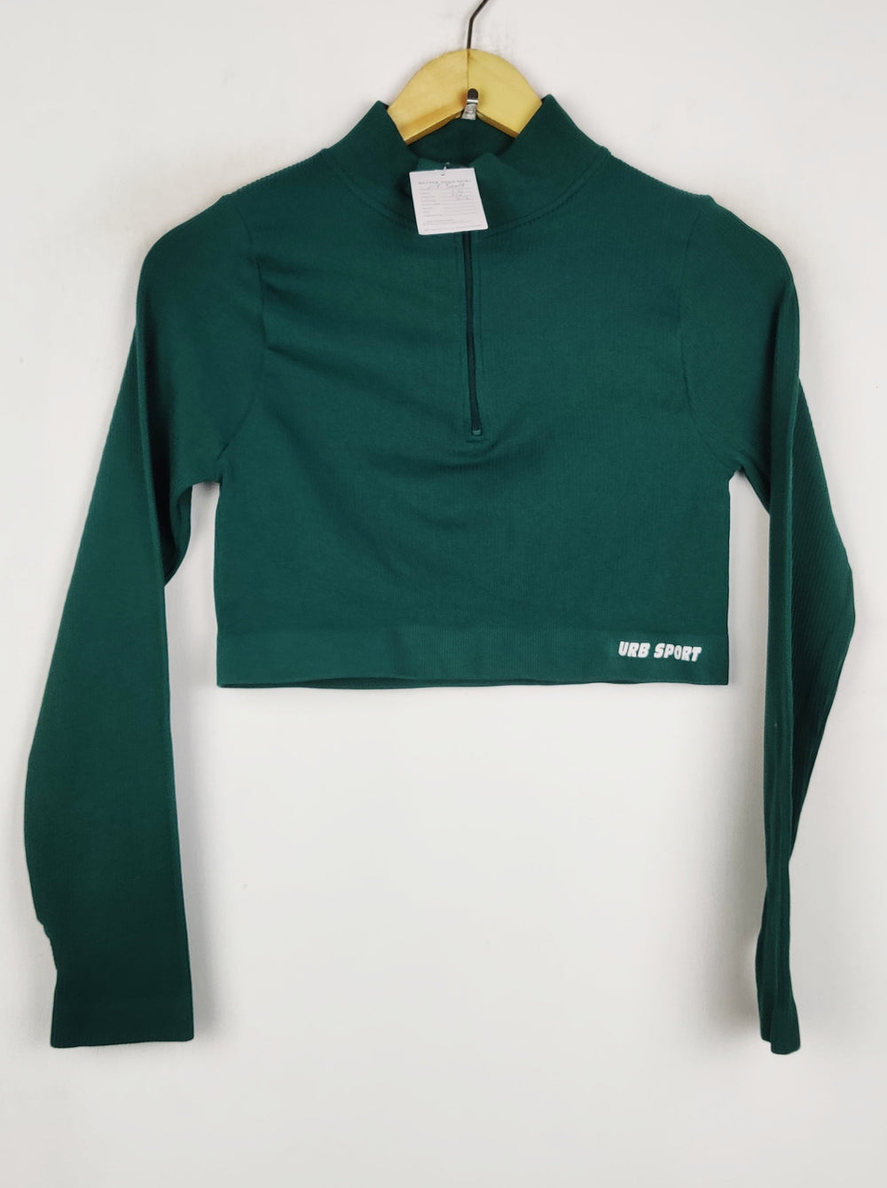 Buy online pre-used pre-loved 100% authentic & Original branded Urb Sport (CT-5004) available in Pakistan. Top international brands avilable.