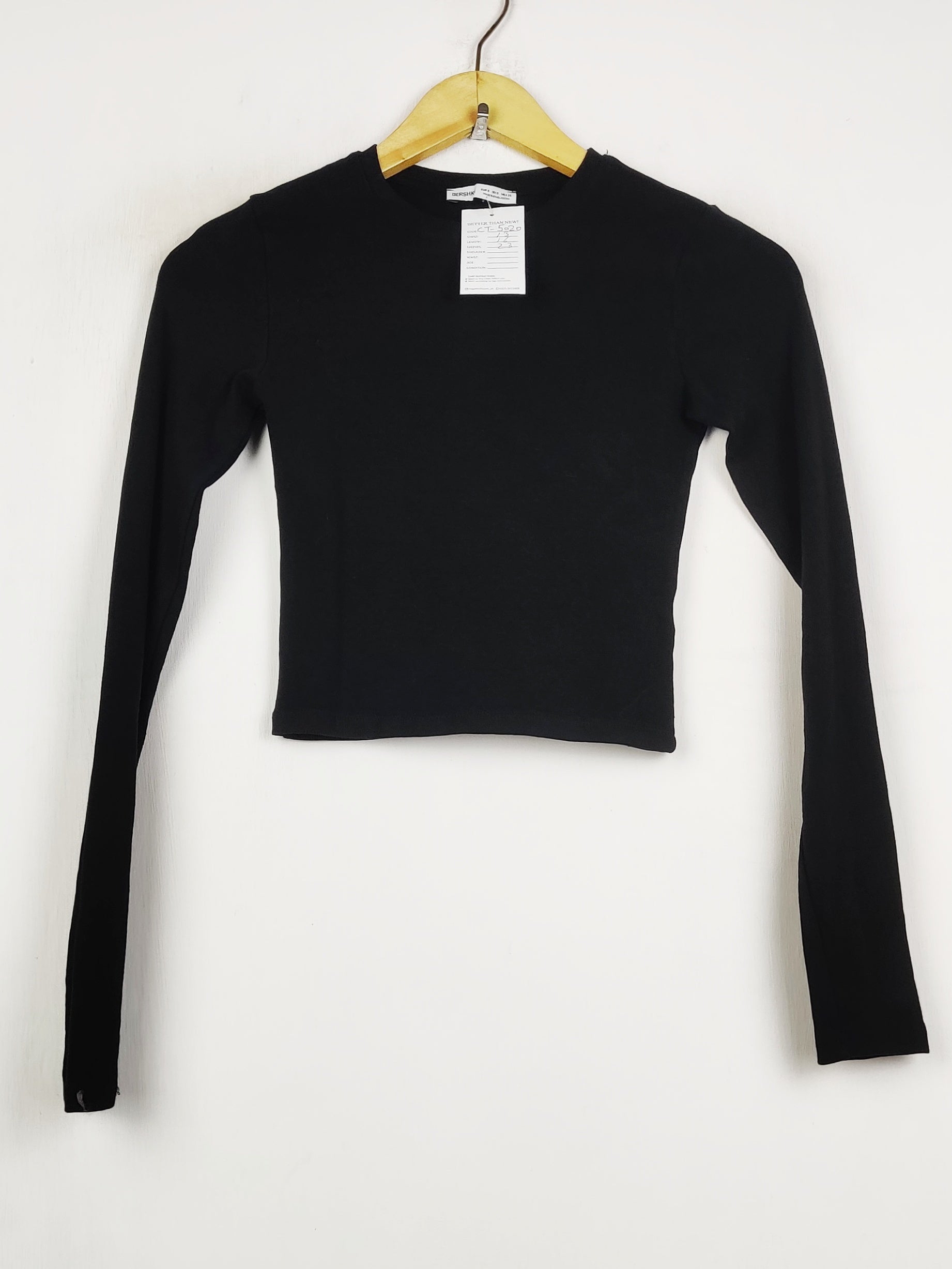 Buy online pre-used pre-loved 100% authentic & Original branded Bershka (CT-5020) available in Pakistan. Top international brands avilable.