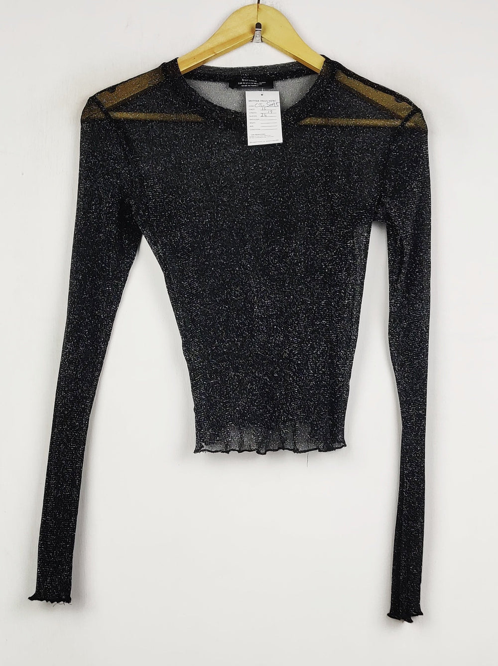 Buy online pre-used pre-loved 100% authentic & Original branded Bershka (CT-5095) available in Pakistan. Top international brands avilable.