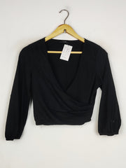 Buy online pre-used pre-loved 100% authentic & Original branded Bershka (CT-5130) available in Pakistan. Top international brands avilable.