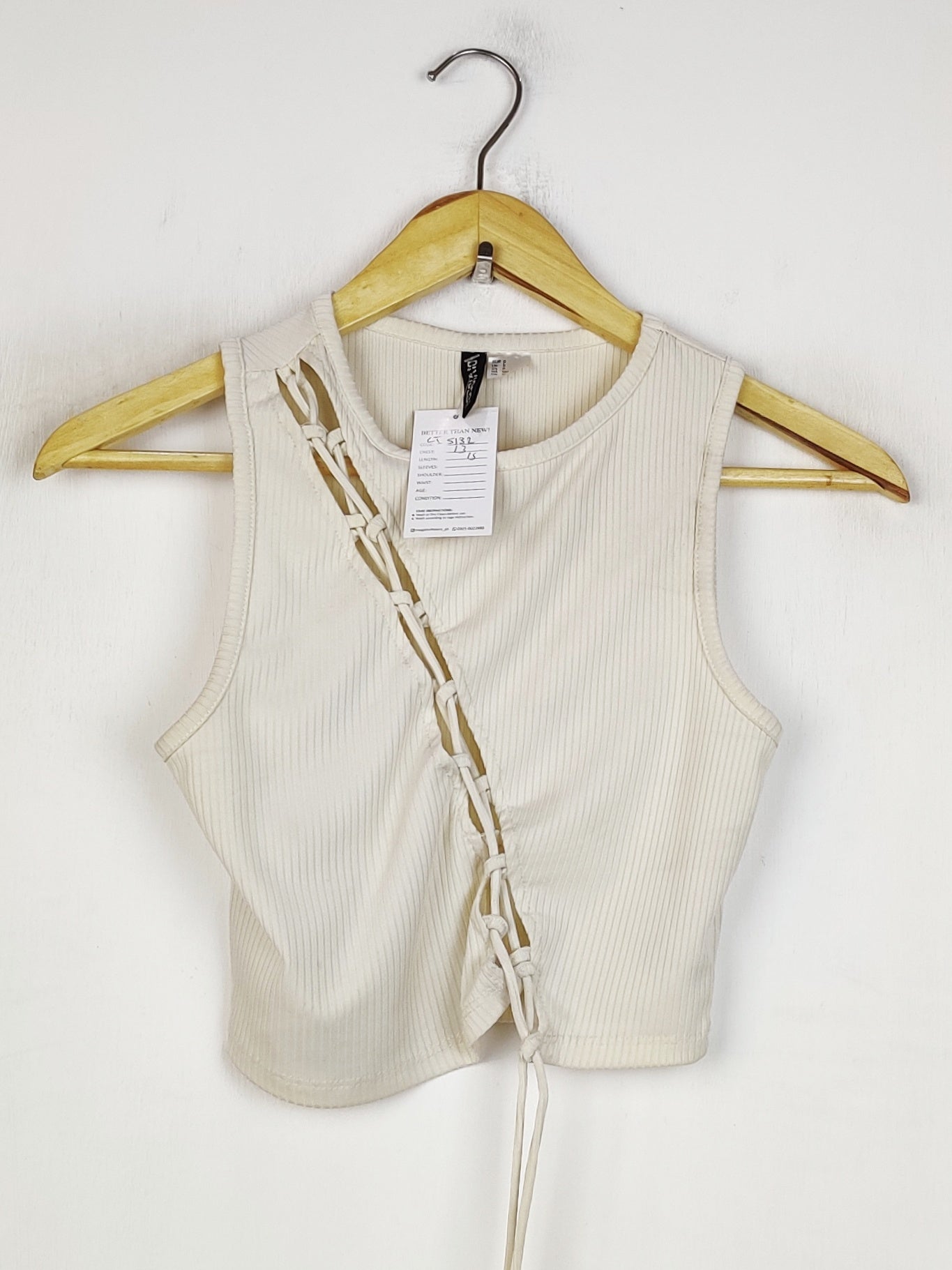 Buy online pre-used pre-loved 100% authentic & Original branded H&M (CT-5132) available in Pakistan. Top international brands avilable.