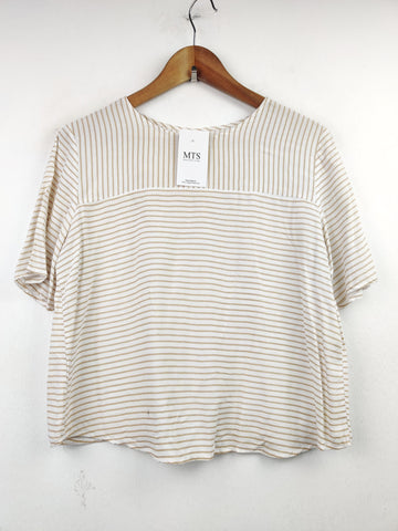 Buy online pre-used pre-loved 100% authentic & Original branded Pull&Bear (CT-751) available in Pakistan. Top international brands avilable.