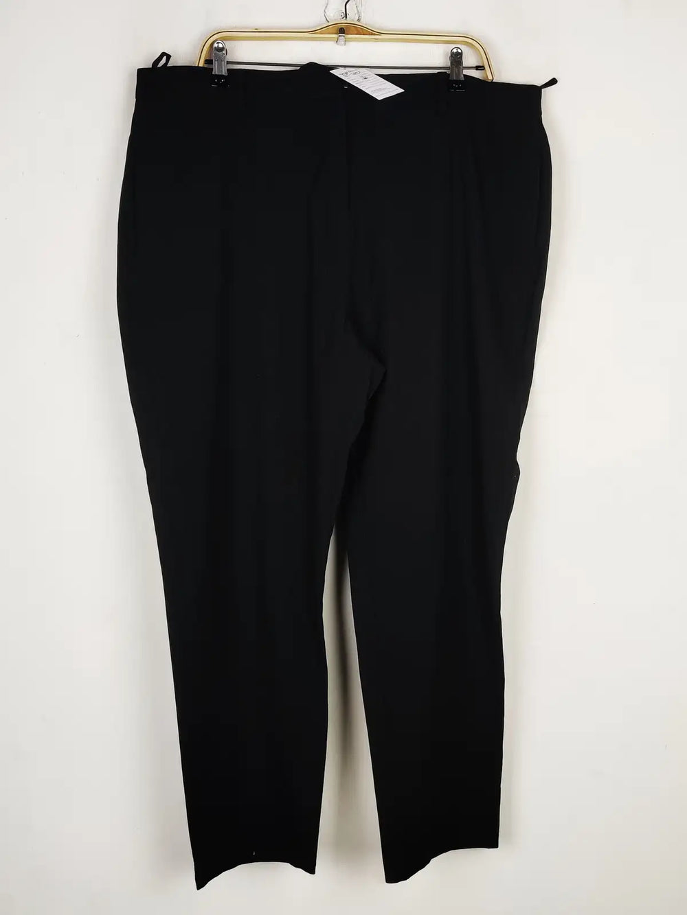 Buy online pre-used pre-loved 100% authentic & Original branded Marks & Spencer (DP-1003) available in Pakistan. Top international brands avilable.