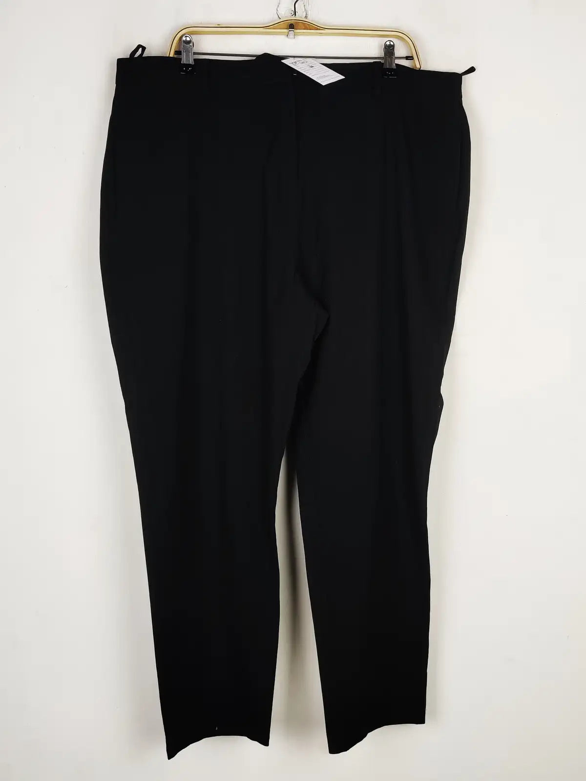 Buy online pre-used pre-loved 100% authentic & Original branded Marks & Spencer (DP-1003) available in Pakistan. Top international brands avilable.