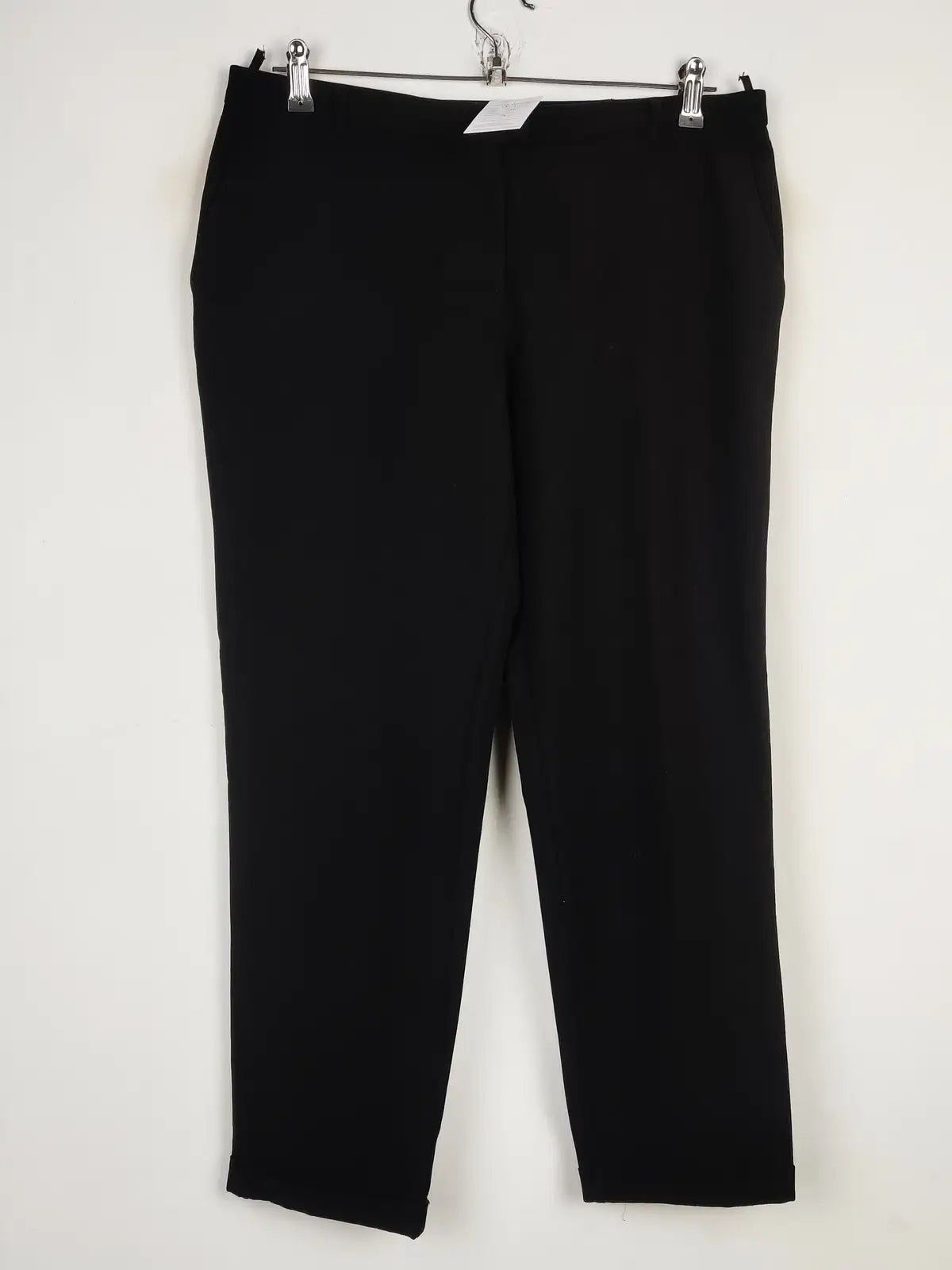 Buy online pre-used pre-loved 100% authentic & Original branded Papaya (DP-102) available in Pakistan. Top international brands avilable.