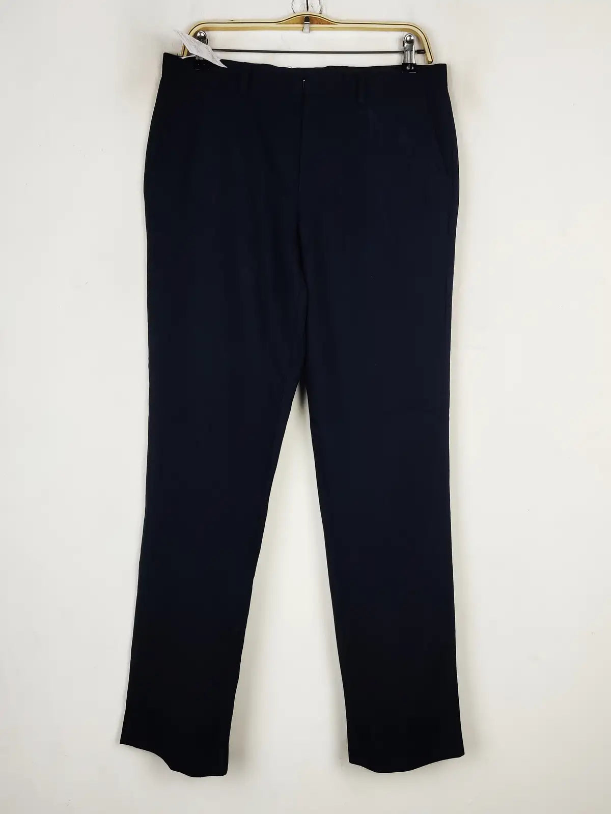Buy online pre-used pre-loved 100% authentic & Original branded Burton London (DP-1025) available in Pakistan. Top international brands avilable.