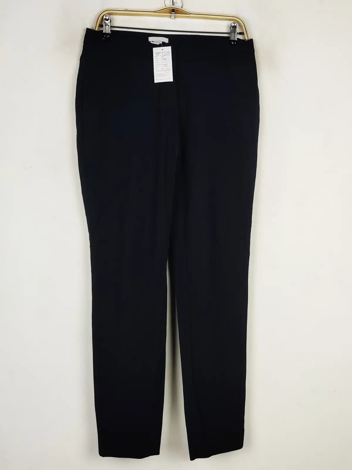 Buy online pre-used pre-loved 100% authentic & Original branded H&M (DP-1027) available in Pakistan. Top international brands avilable.