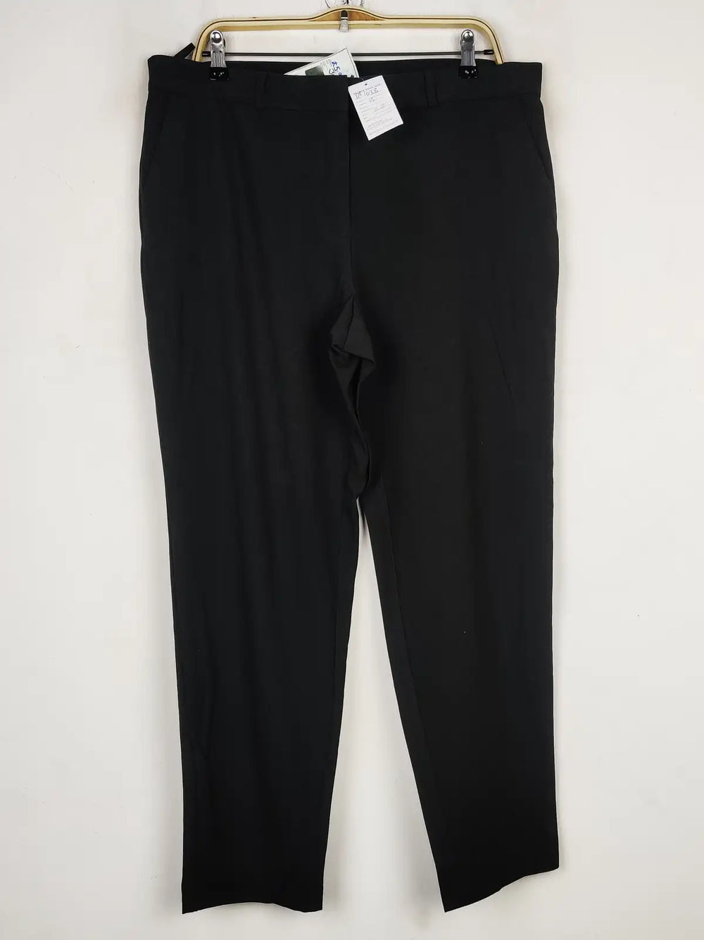 Buy online pre-used pre-loved 100% authentic & Original branded Marks & Spencer (DP-1038) available in Pakistan. Top international brands avilable.