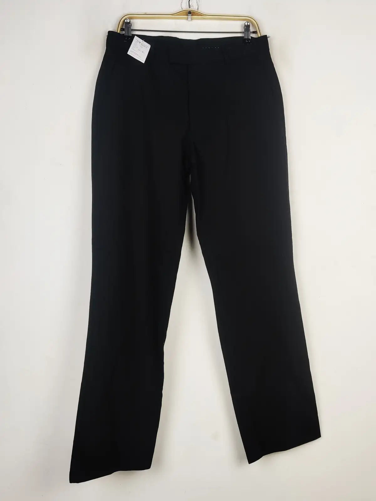Buy online pre-used pre-loved 100% authentic & Original branded Unknown Brand (DP-1044) available in Pakistan. Top international brands avilable.
