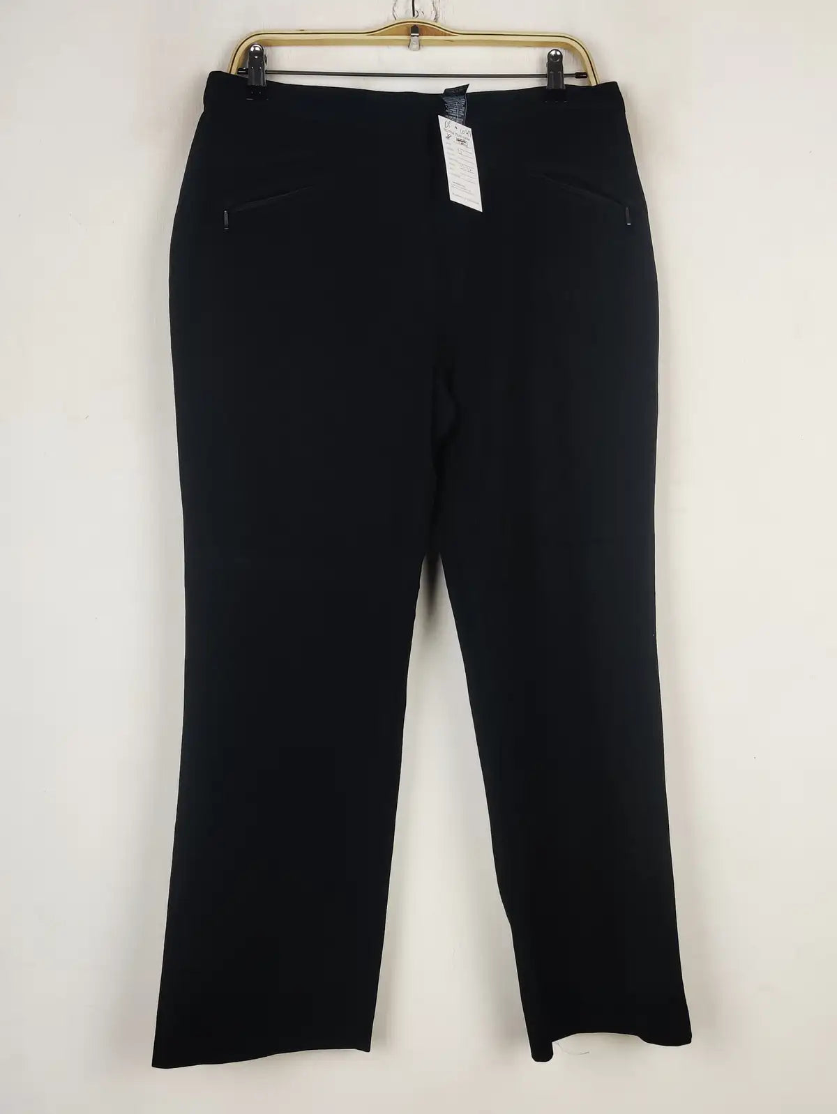 Buy online pre-used pre-loved 100% authentic & Original branded Marks & Spencer (DP-1047) available in Pakistan. Top international brands avilable.