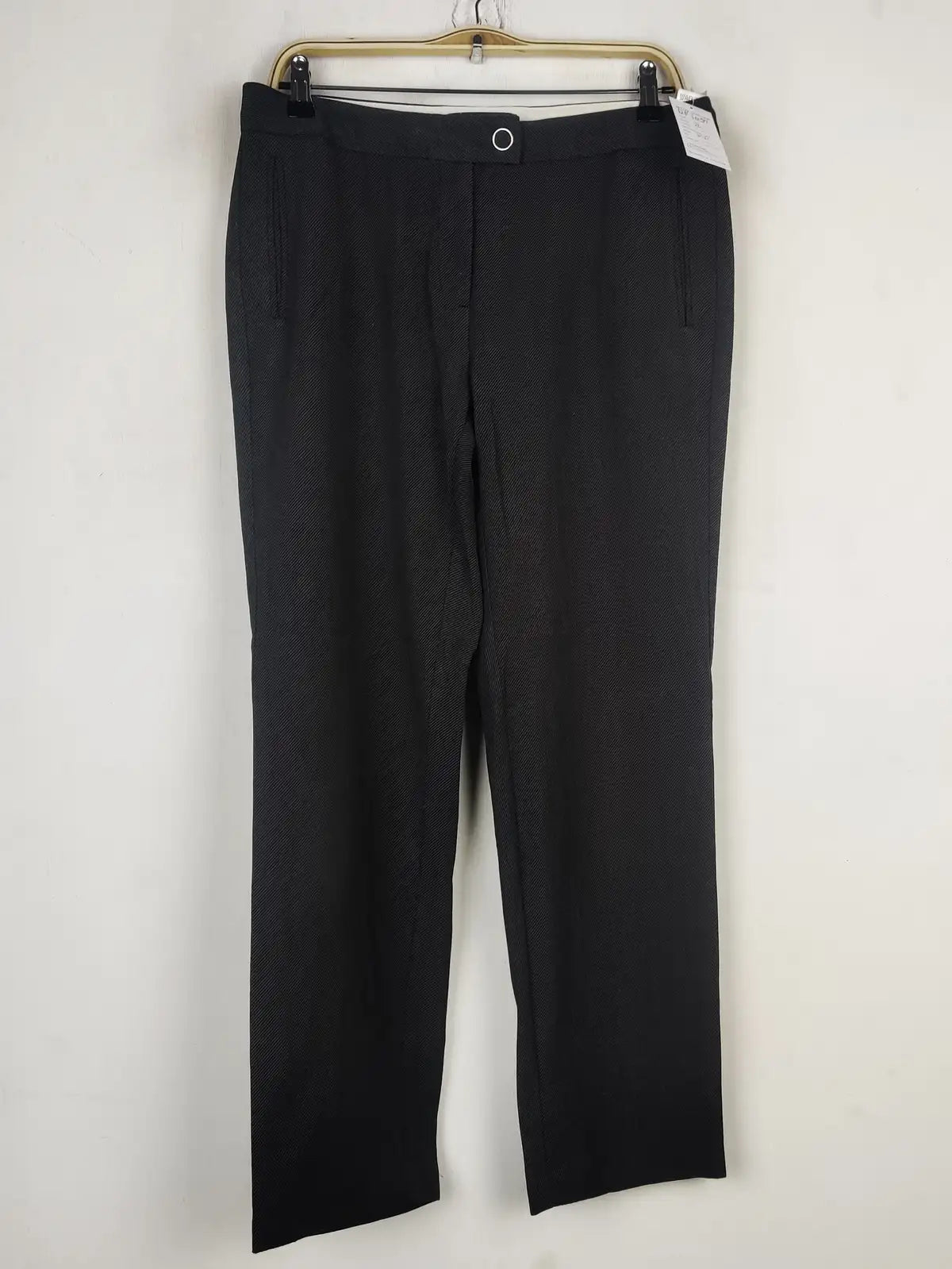 Buy online pre-used pre-loved 100% authentic & Original branded Marks & Spencer (DP-1057) available in Pakistan. Top international brands avilable.