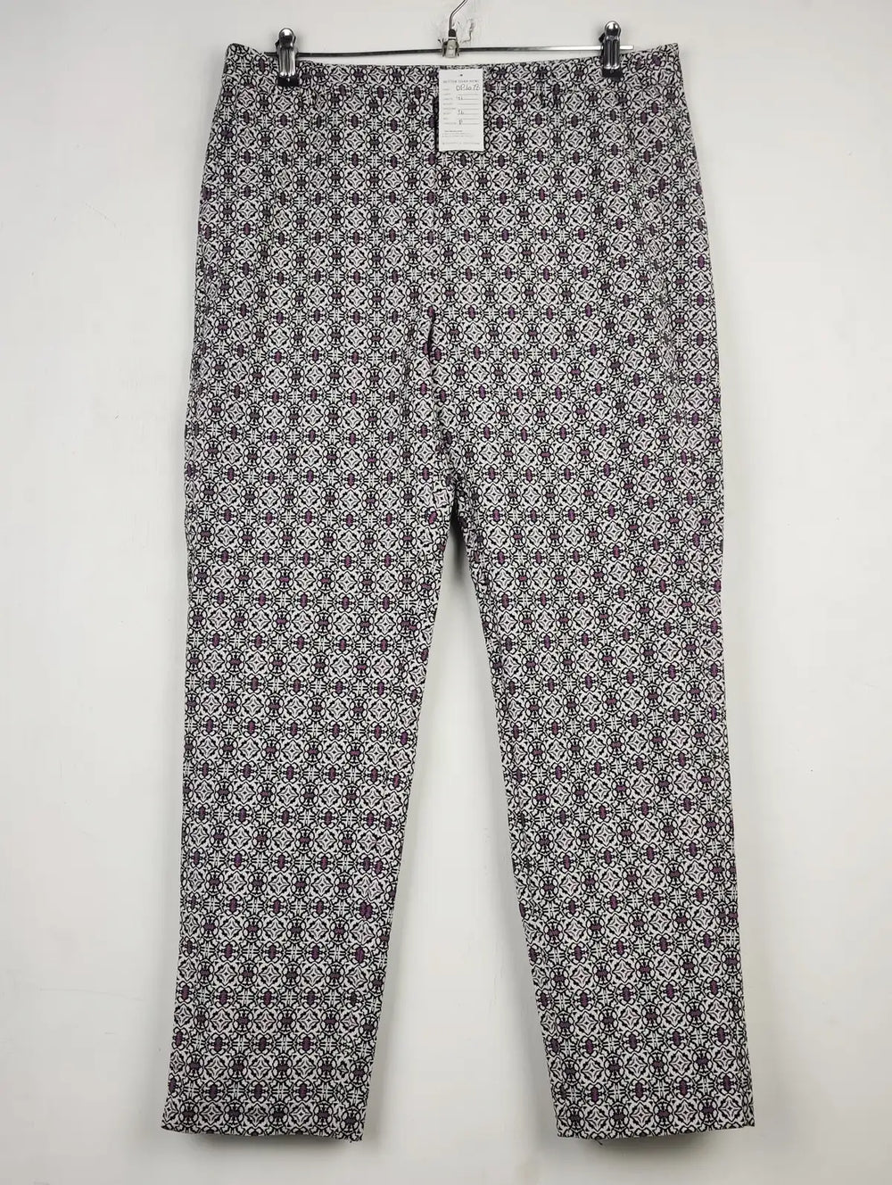 Buy online pre-used pre-loved 100% authentic & Original branded Marks & Spencer (DP-1078) available in Pakistan. Top international brands avilable.