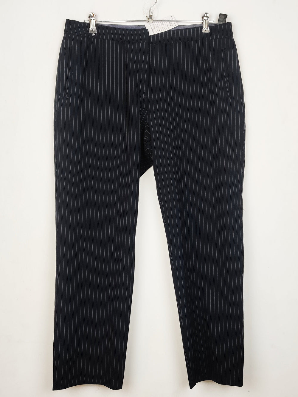 Buy online pre-used pre-loved 100% authentic & Original branded Marks & Spencer (DP-1102) available in Pakistan. Top international brands avilable.