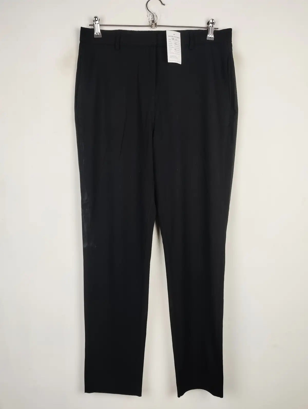 Buy online pre-used pre-loved 100% authentic & Original branded Unknown Brand (DP-111) available in Pakistan. Top international brands avilable.