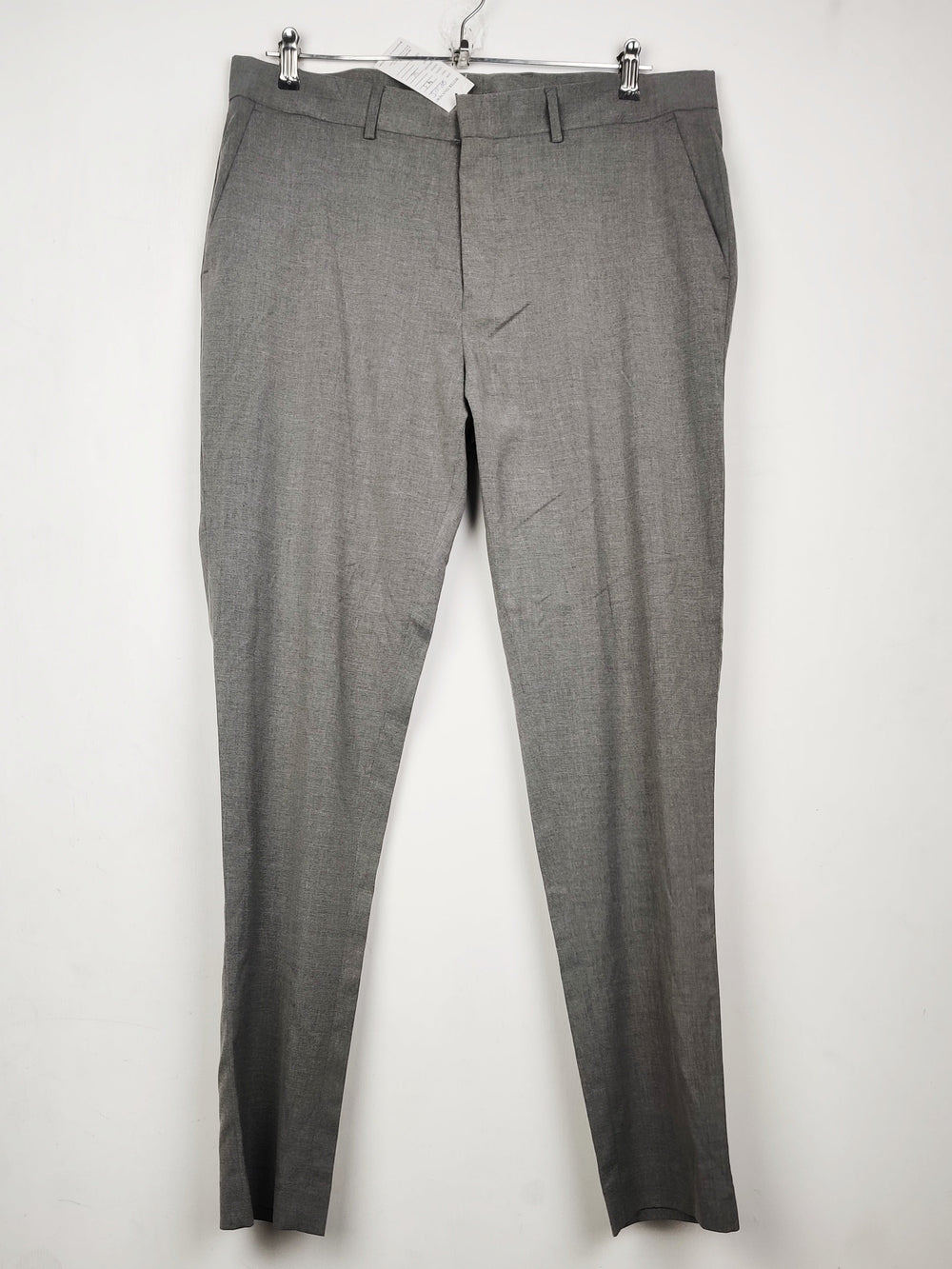 Buy online pre-used pre-loved 100% authentic & Original branded Asos (DP-1115) available in Pakistan. Top international brands avilable.