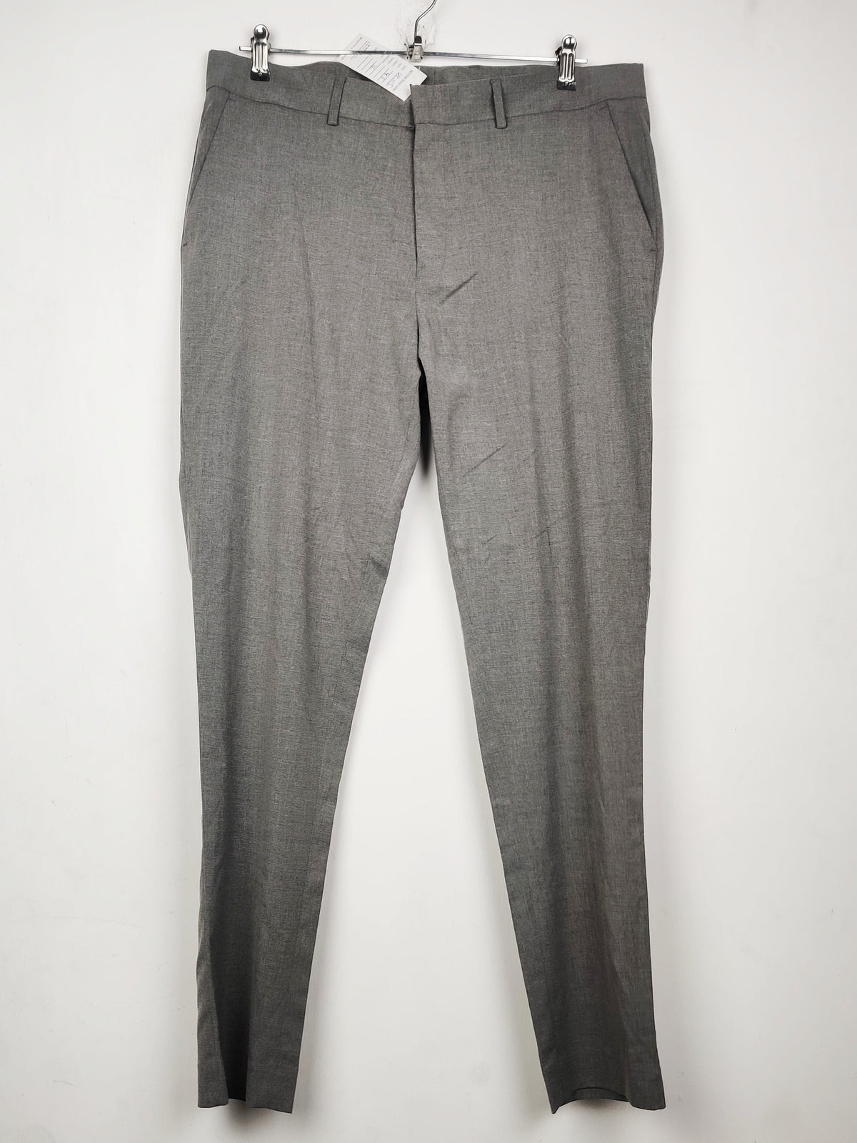 Buy online pre-used pre-loved 100% authentic & Original branded Asos (DP-1115) available in Pakistan. Top international brands avilable.