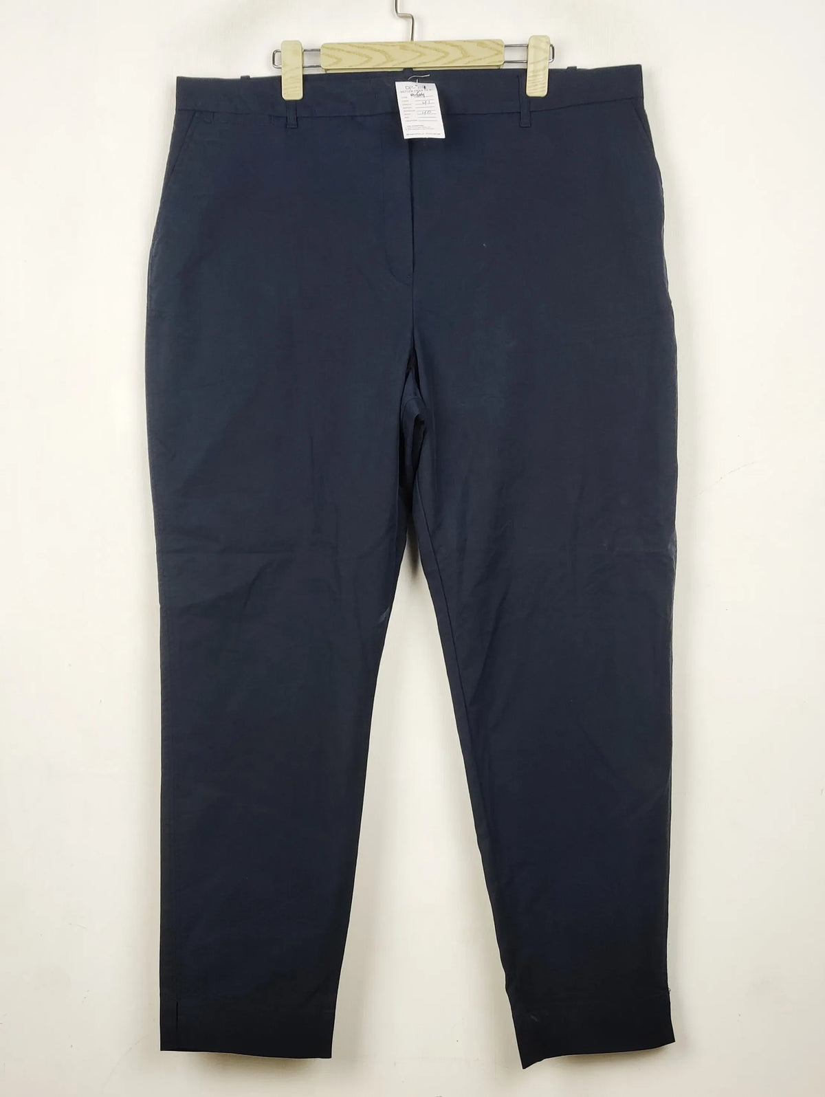 Buy online pre-used pre-loved 100% authentic & Original branded Marks & Spencer (DP-1117) available in Pakistan. Top international brands avilable.