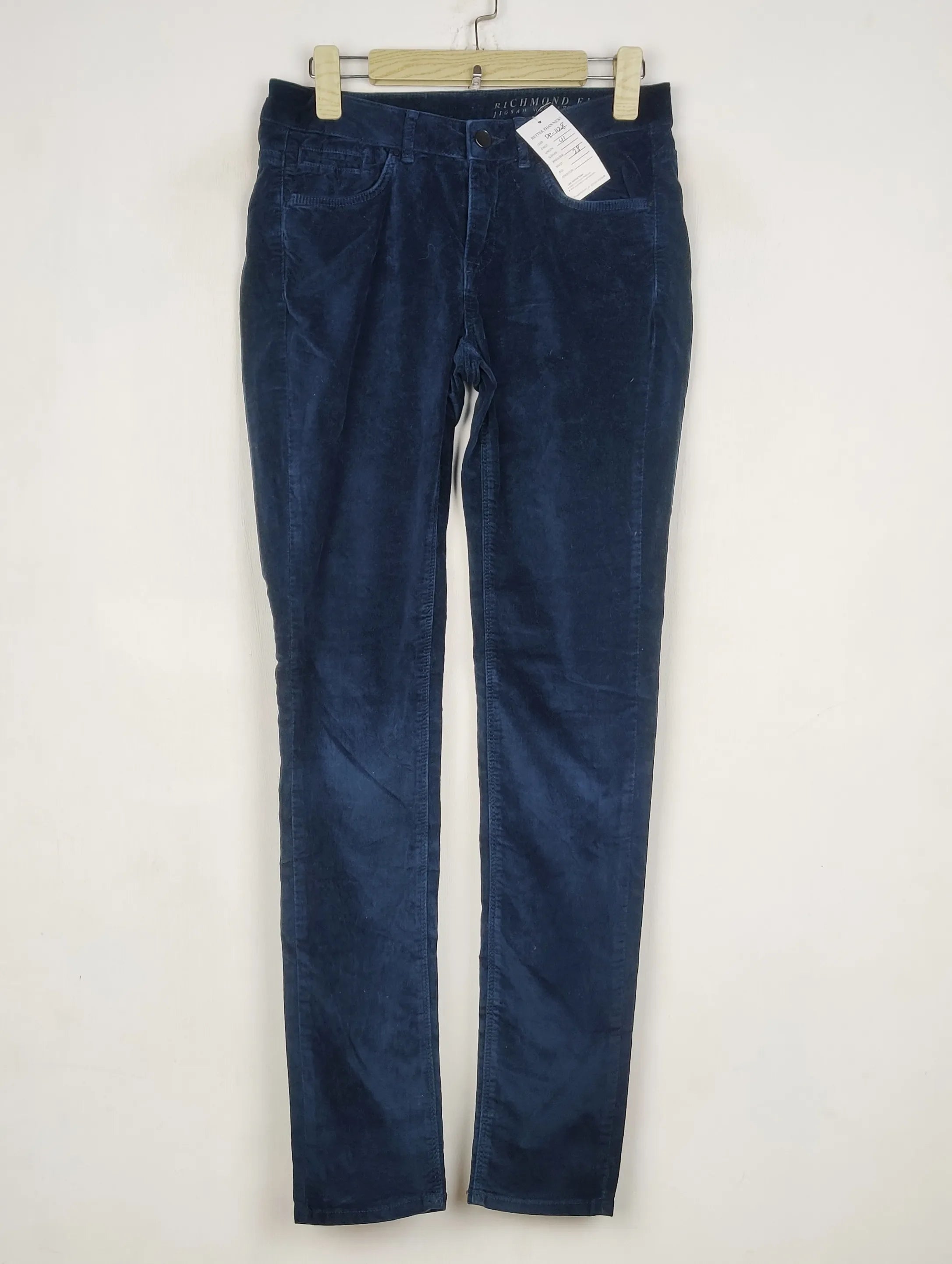 Buy online pre-used pre-loved 100% authentic & Original branded Richmond (DP-1128) available in Pakistan. Top international brands avilable.