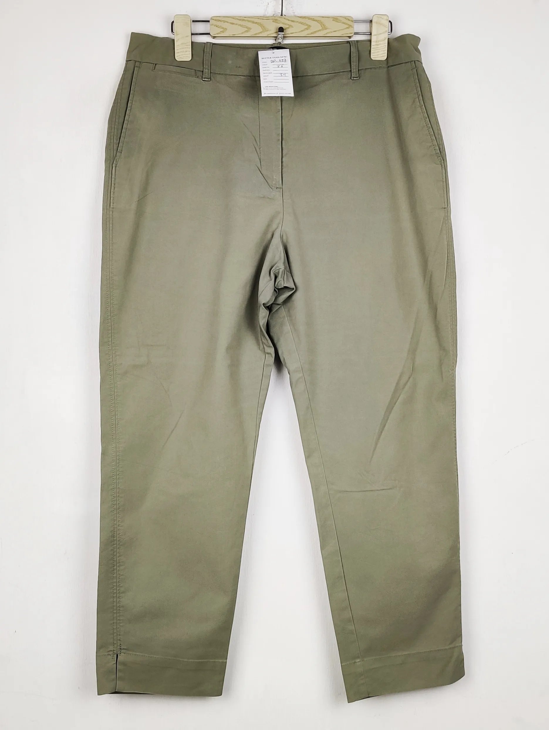 Buy online pre-used pre-loved 100% authentic & Original branded Marks & Spencer (DP-1137) available in Pakistan. Top international brands avilable.