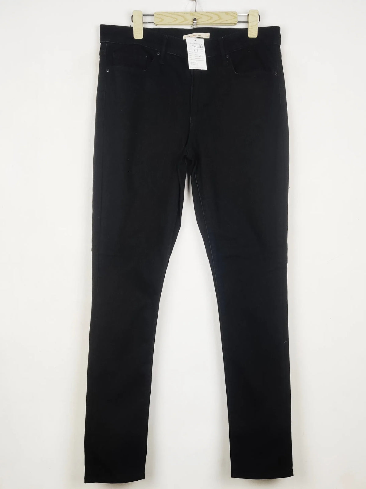 Buy online pre-used pre-loved 100% authentic & Original branded 311 Shaping Skinny (DP-1172) available in Pakistan. Top international brands avilable.