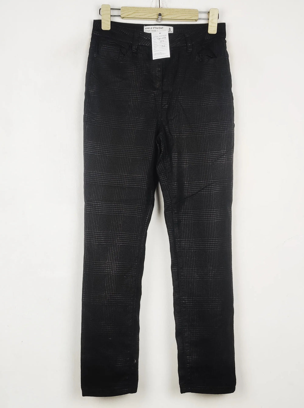 Buy online pre-used pre-loved 100% authentic & Original branded Ankle Straight (DP-1174) available in Pakistan. Top international brands avilable.