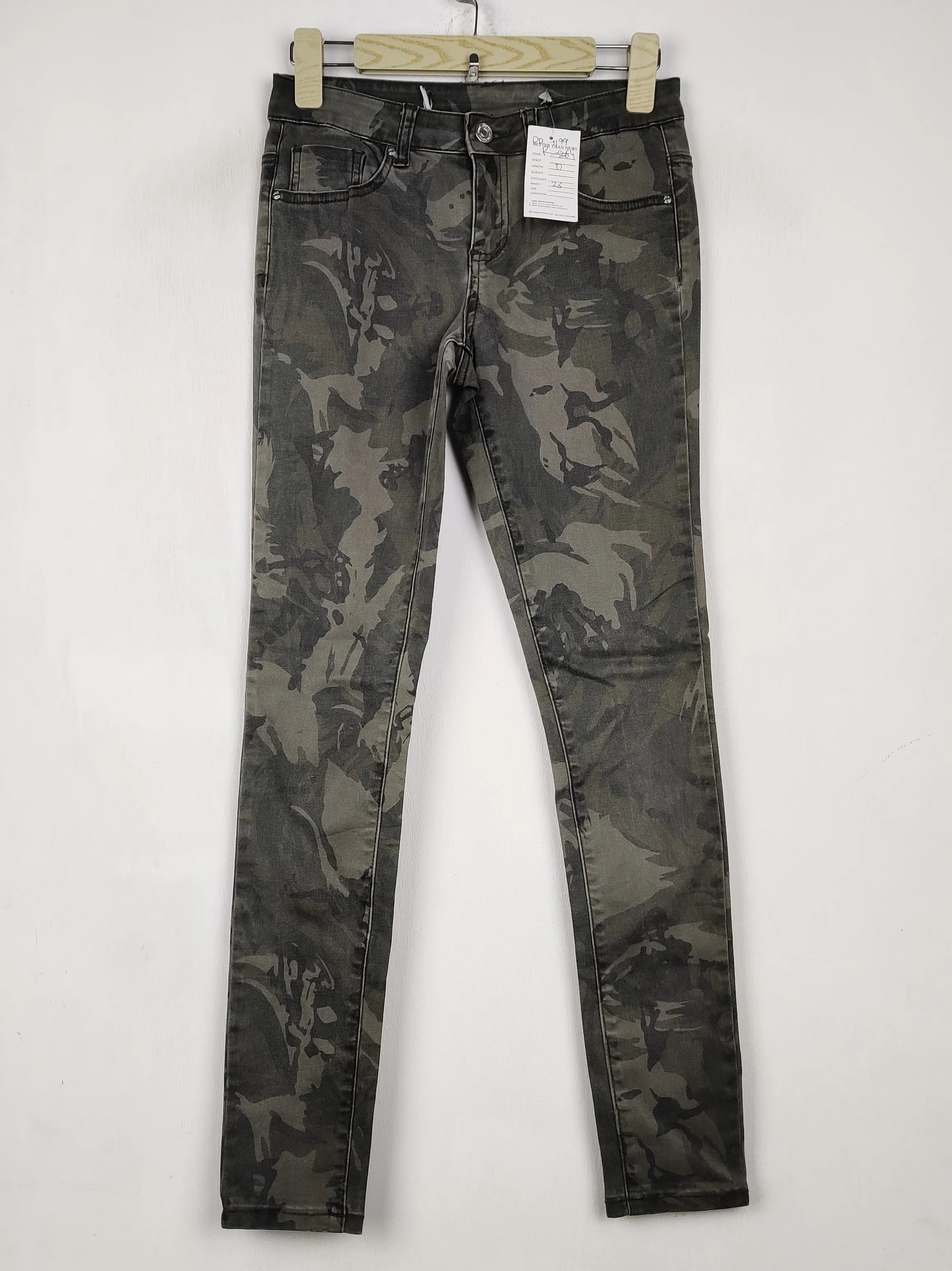 Buy online pre-used pre-loved 100% authentic & Original branded Unknown Brand (DP-1199) available in Pakistan. Top international brands avilable.