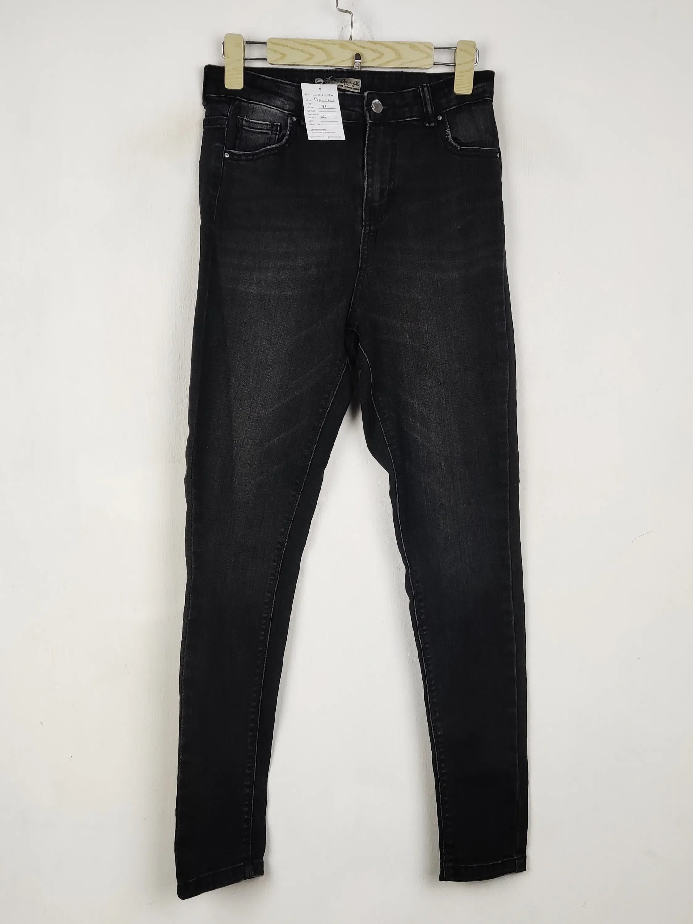Buy online pre-used pre-loved 100% authentic & Original branded Denim Co. (DP-1201) available in Pakistan. Top international brands avilable.
