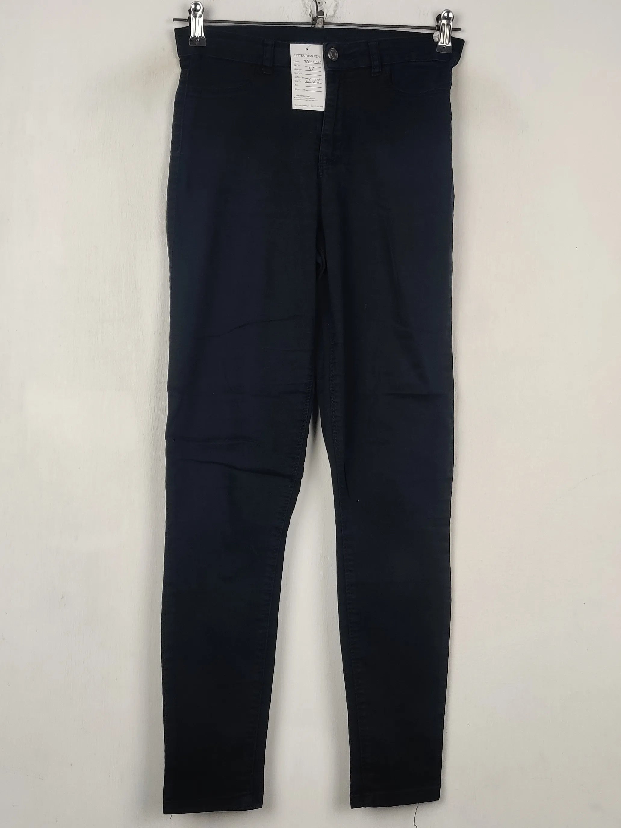 Buy online pre-used pre-loved 100% authentic & Original branded De Young (DP-1217) available in Pakistan. Top international brands avilable.