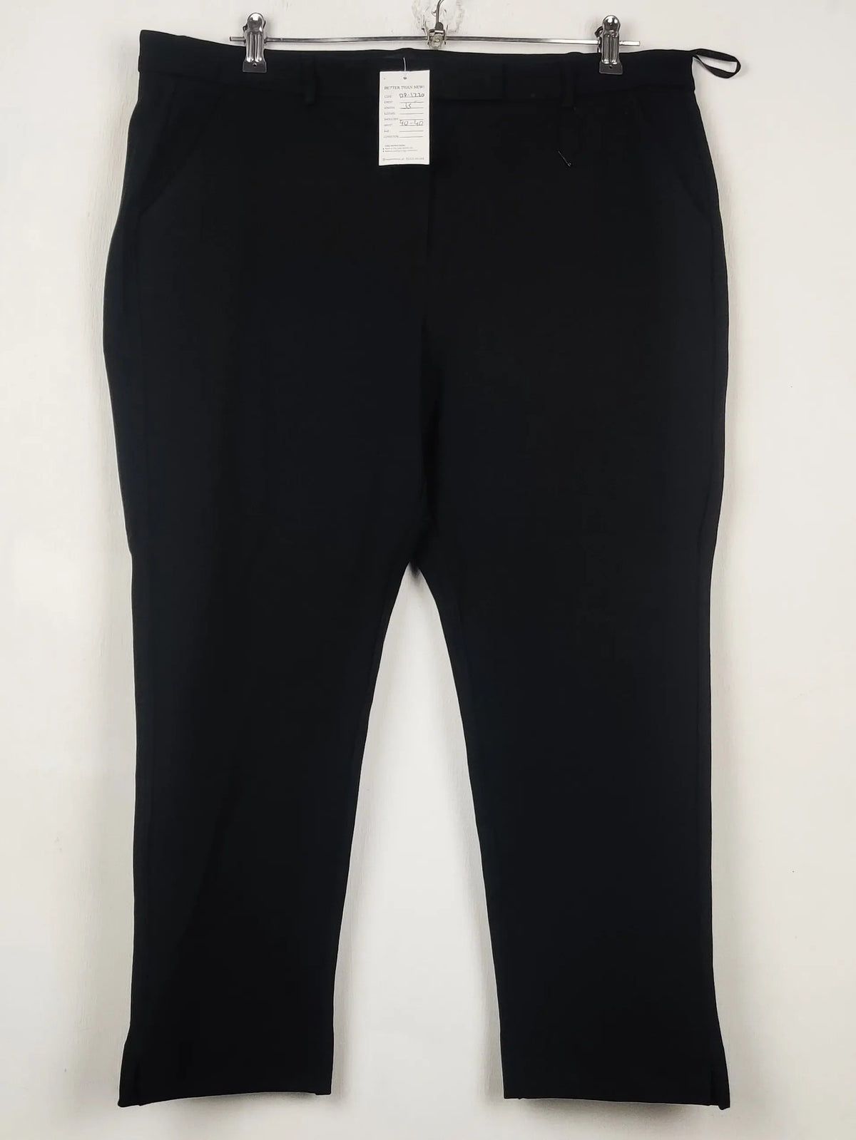 Buy online pre-used pre-loved 100% authentic & Original branded Marks & Spencer (DP-1220) available in Pakistan. Top international brands avilable.