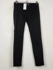 Buy online pre-used pre-loved 100% authentic & Original branded Pull & Bears (DP-1225) available in Pakistan. Top international brands avilable.