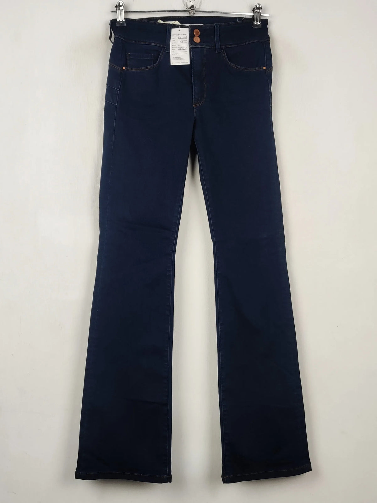 Buy online pre-used pre-loved 100% authentic & Original branded Salsa Jeans (DP-1229) available in Pakistan. Top international brands avilable.