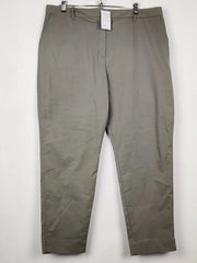 Buy online pre-used pre-loved 100% authentic & Original branded Marks & Spencer (DP-1238) available in Pakistan. Top international brands avilable.