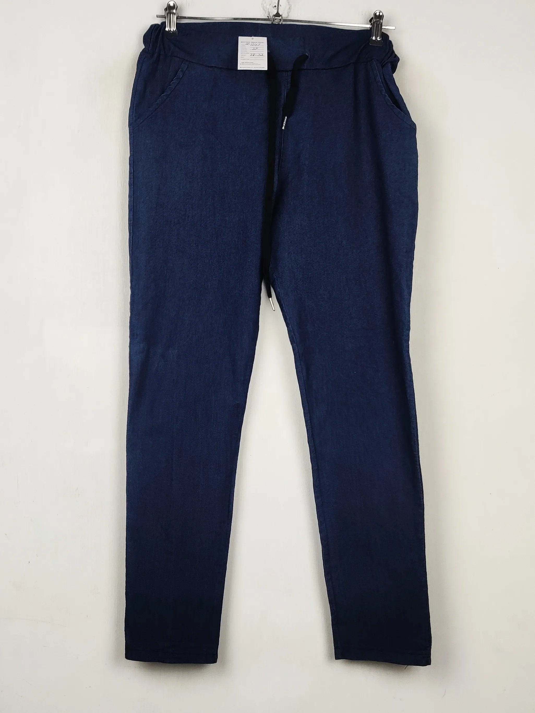 Buy online pre-used pre-loved 100% authentic & Original branded Unknown Brand (DP-1247) available in Pakistan. Top international brands avilable.