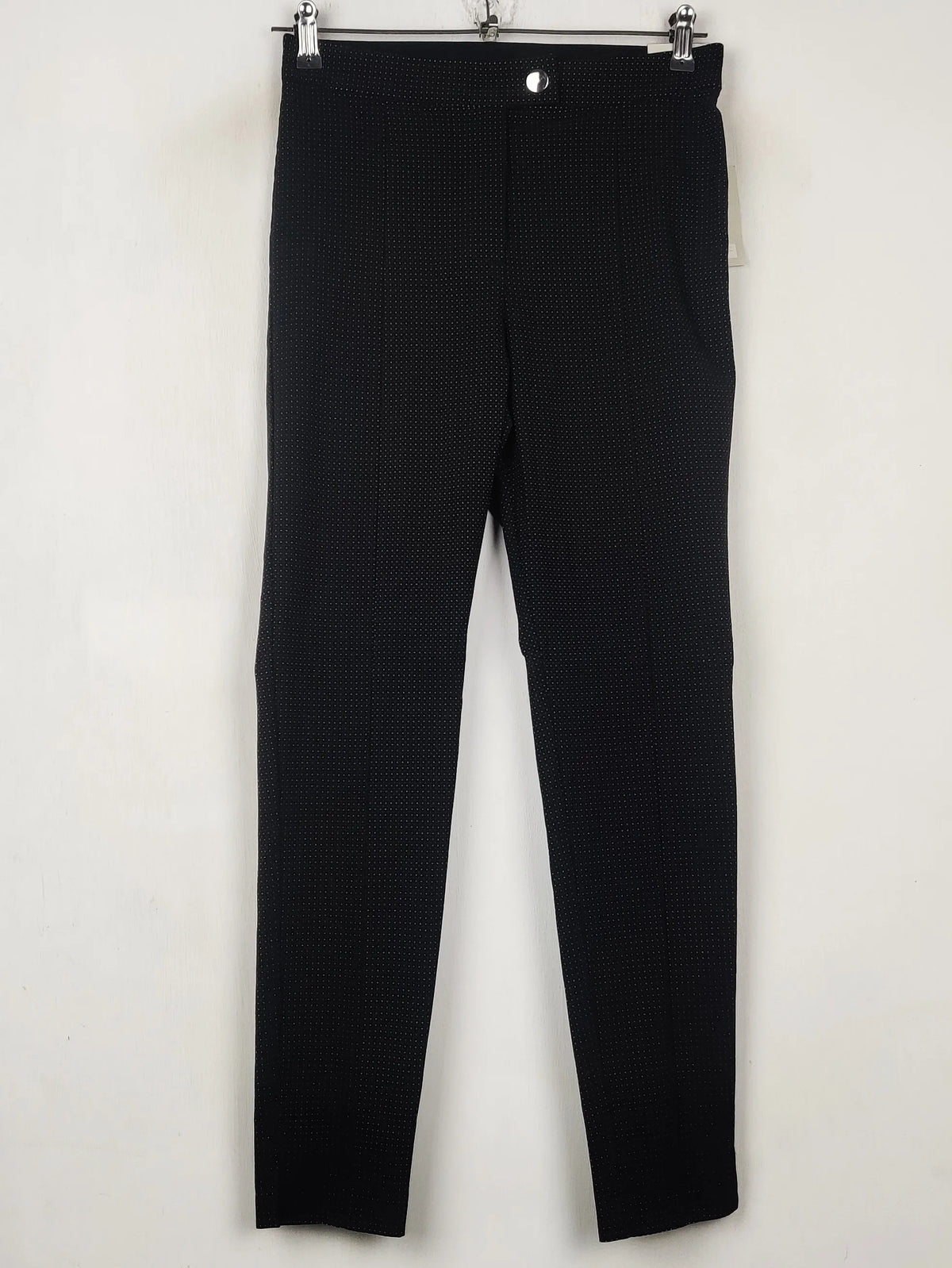 Buy online pre-used pre-loved 100% authentic & Original branded F&F (DP-1257) available in Pakistan. Top international brands avilable.
