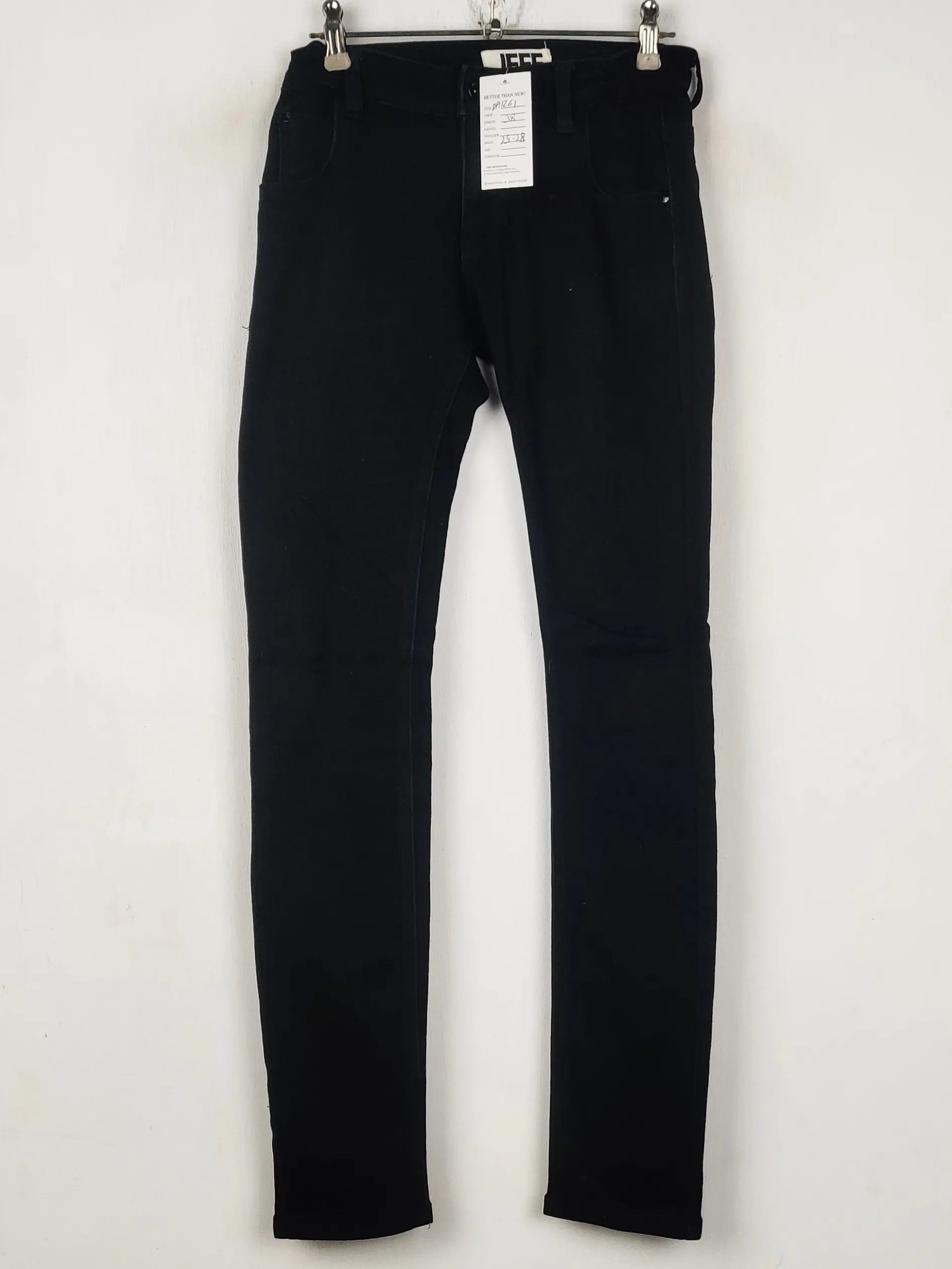 Buy online pre-used pre-loved 100% authentic & Original branded Jeff (DP-1261) available in Pakistan. Top international brands avilable.