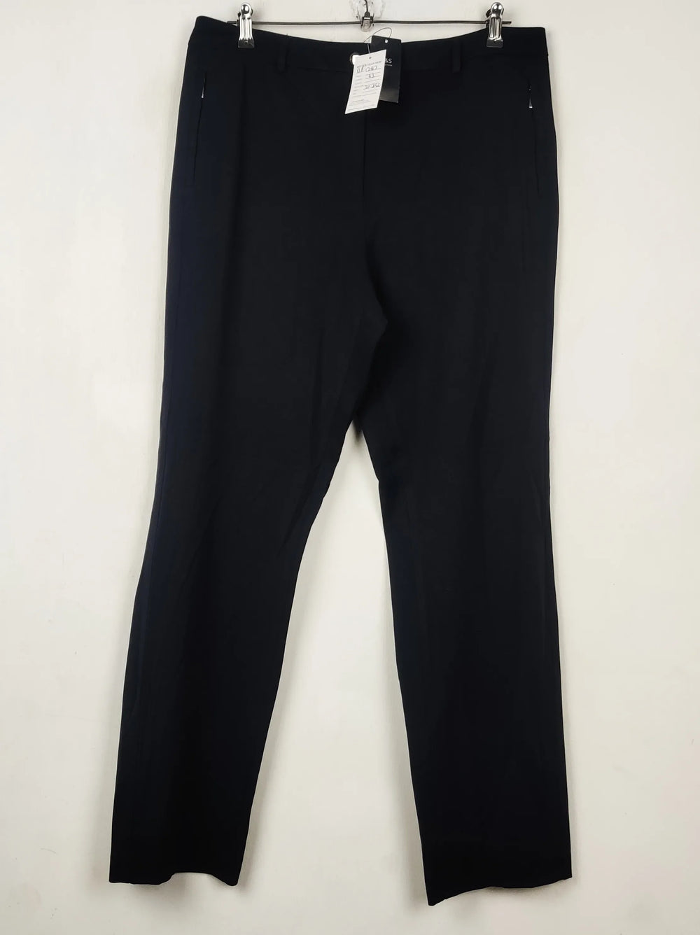 Buy online pre-used pre-loved 100% authentic & Original branded Marks & Spencer (DP-1287) available in Pakistan. Top international brands avilable.