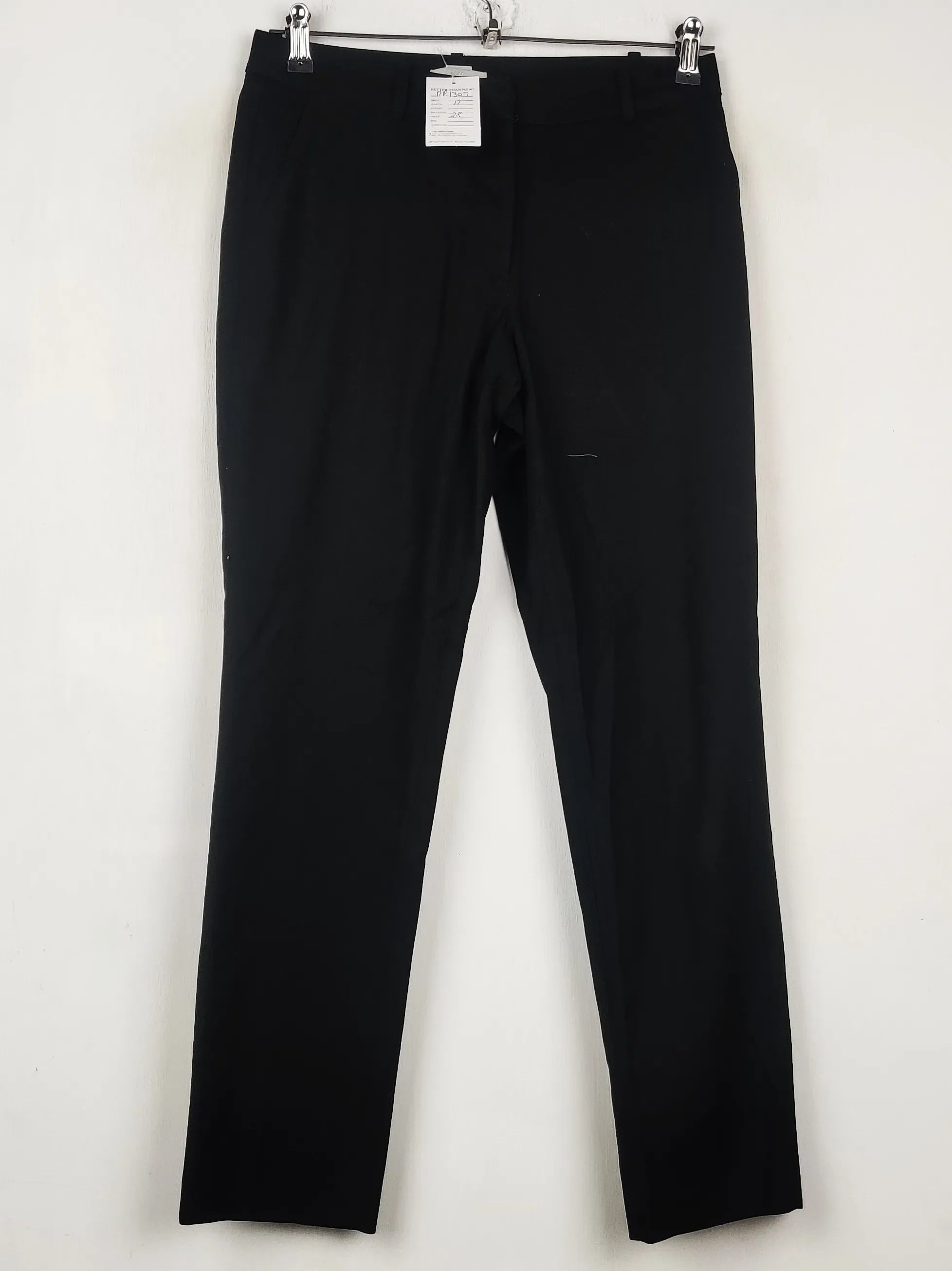 Buy online pre-used pre-loved 100% authentic & Original branded H&M (DP-1307) available in Pakistan. Top international brands avilable.