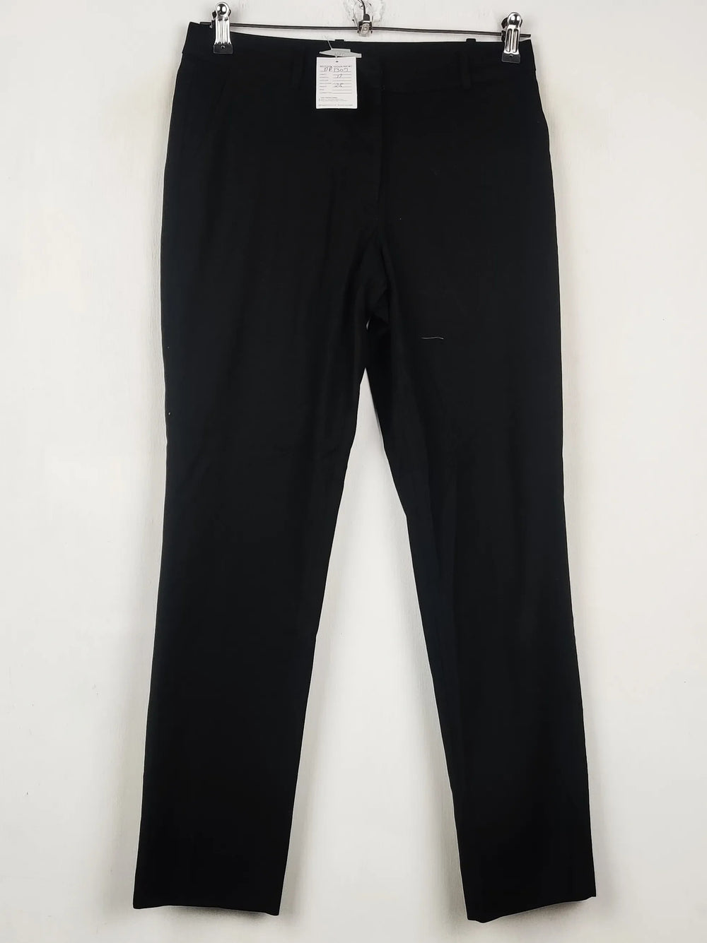 Buy online pre-used pre-loved 100% authentic & Original branded H&M (DP-1307) available in Pakistan. Top international brands avilable.