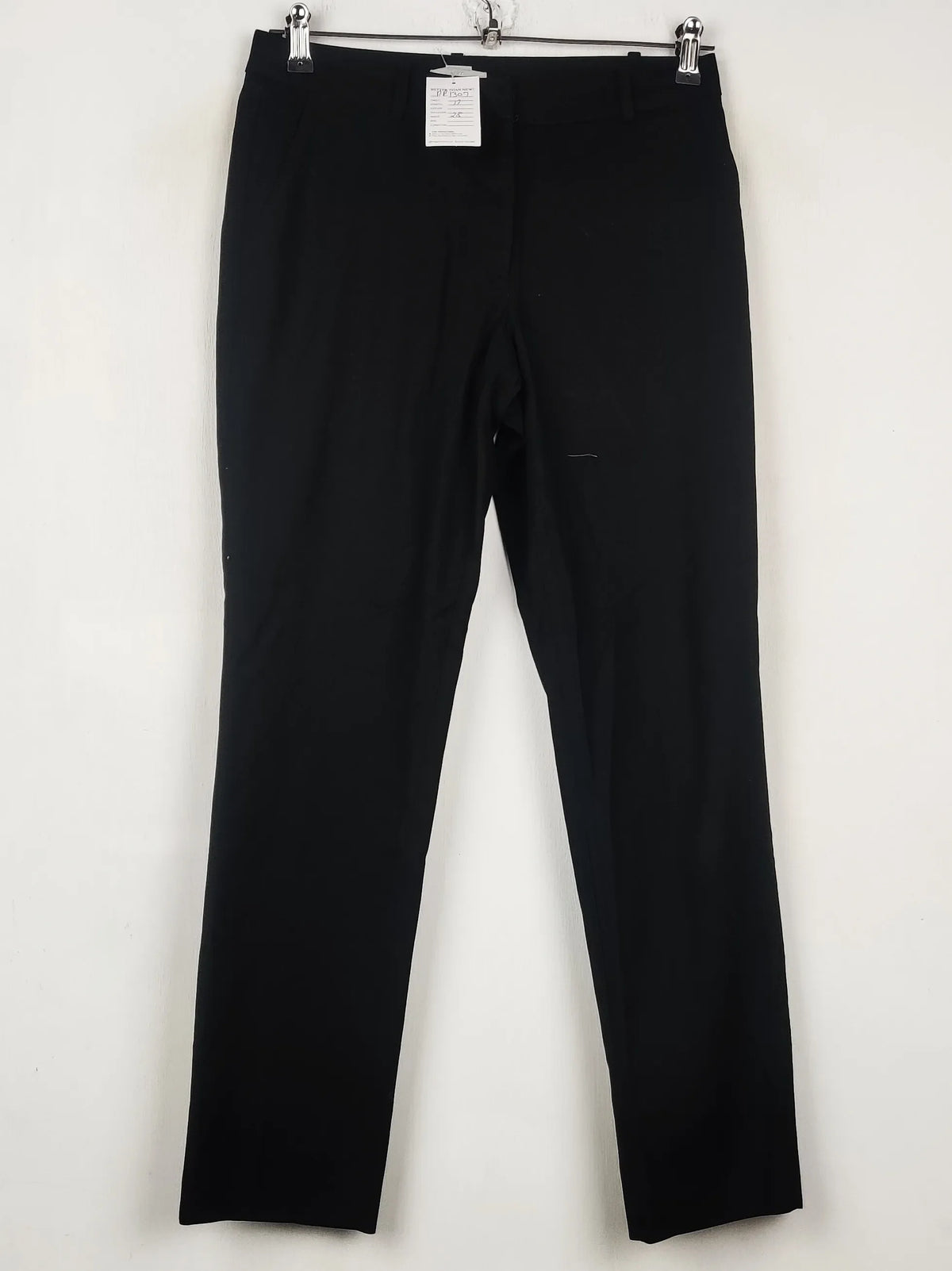 Buy online pre-used pre-loved 100% authentic & Original branded H&M (DP-1307) available in Pakistan. Top international brands avilable.