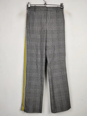 Buy online pre-used pre-loved 100% authentic & Original branded Topshop (DP-140) available in Pakistan. Top international brands avilable.