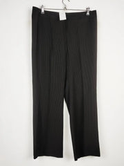 Buy online pre-used pre-loved 100% authentic & Original branded Dorothy Perkins (DP-142) available in Pakistan. Top international brands avilable.