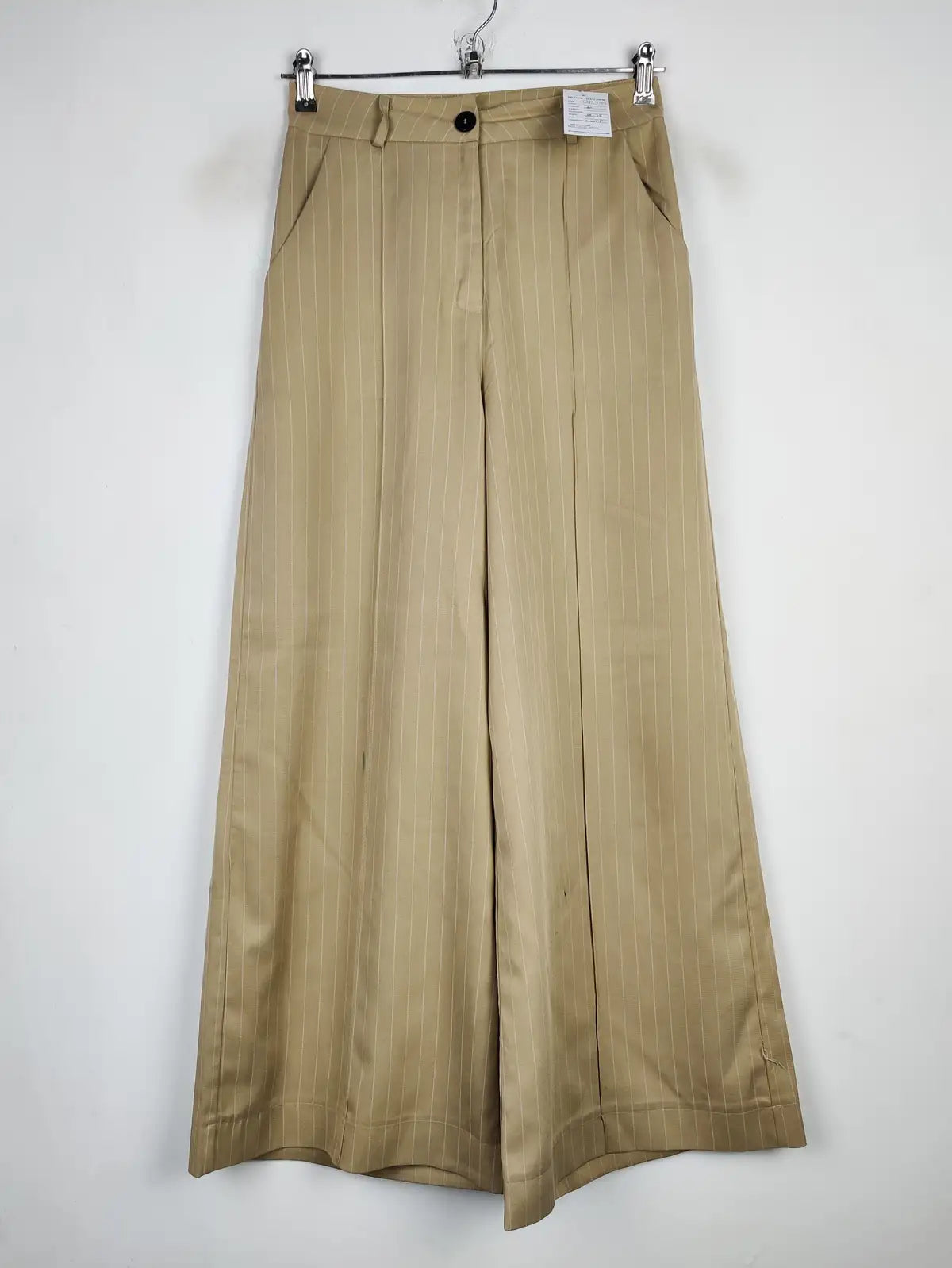 Buy online pre-used pre-loved 100% authentic & Original branded Shien (DP-144) available in Pakistan. Top international brands avilable.